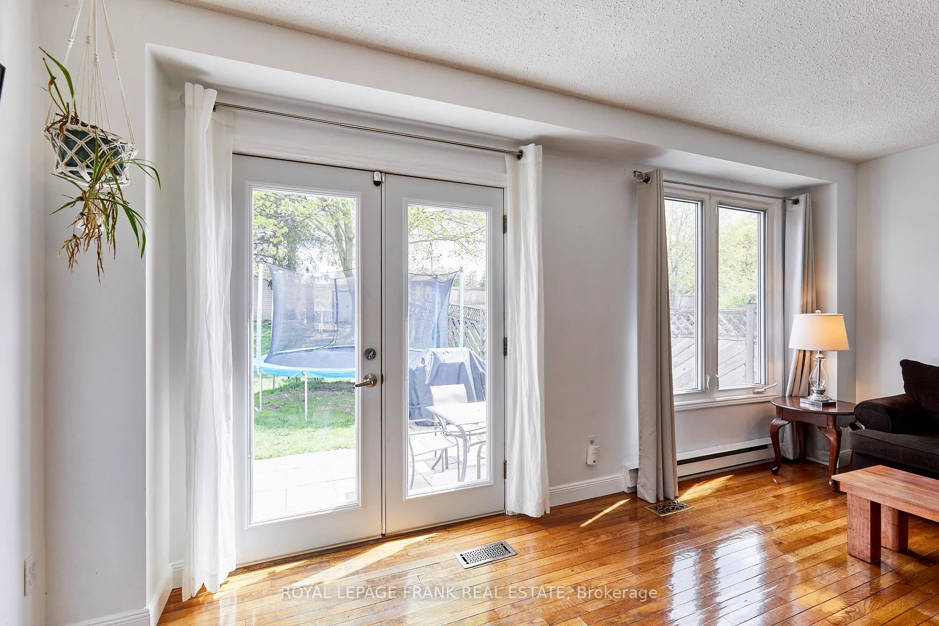 Photo 15 of 33 Overbank Drive, Oshawa, McLaughlin — HOMEH