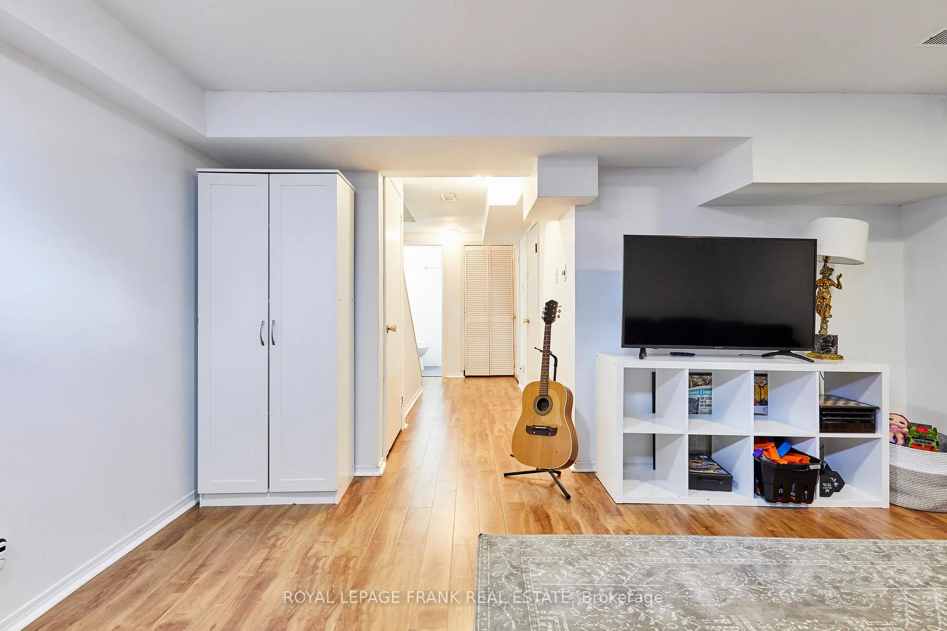 Photo 29 of 33 Overbank Drive, Oshawa, McLaughlin — HOMEH
