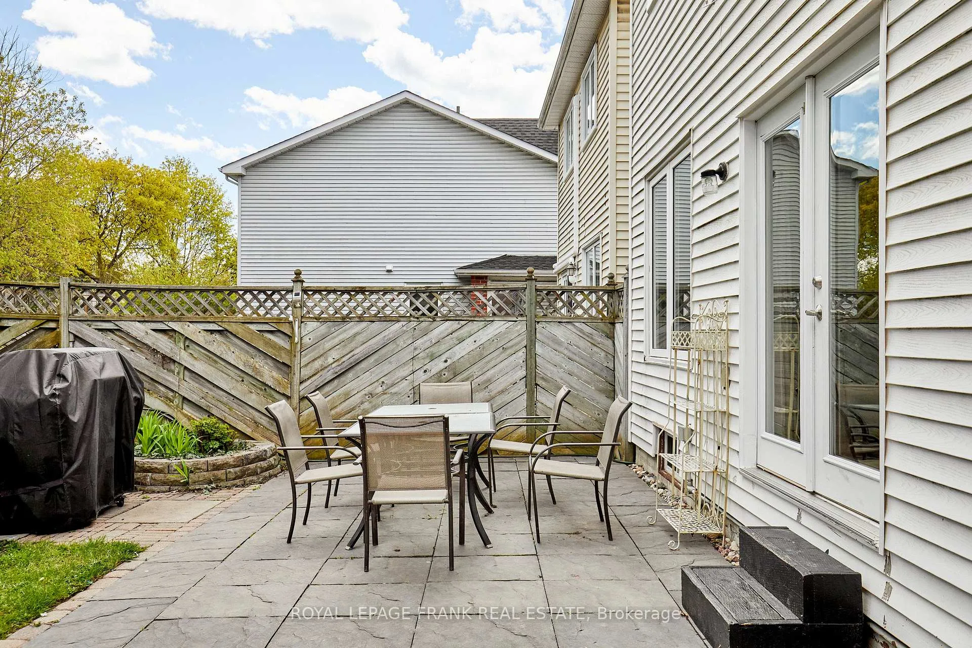Photo 34 of 33 Overbank Drive, Oshawa, McLaughlin — HOMEH