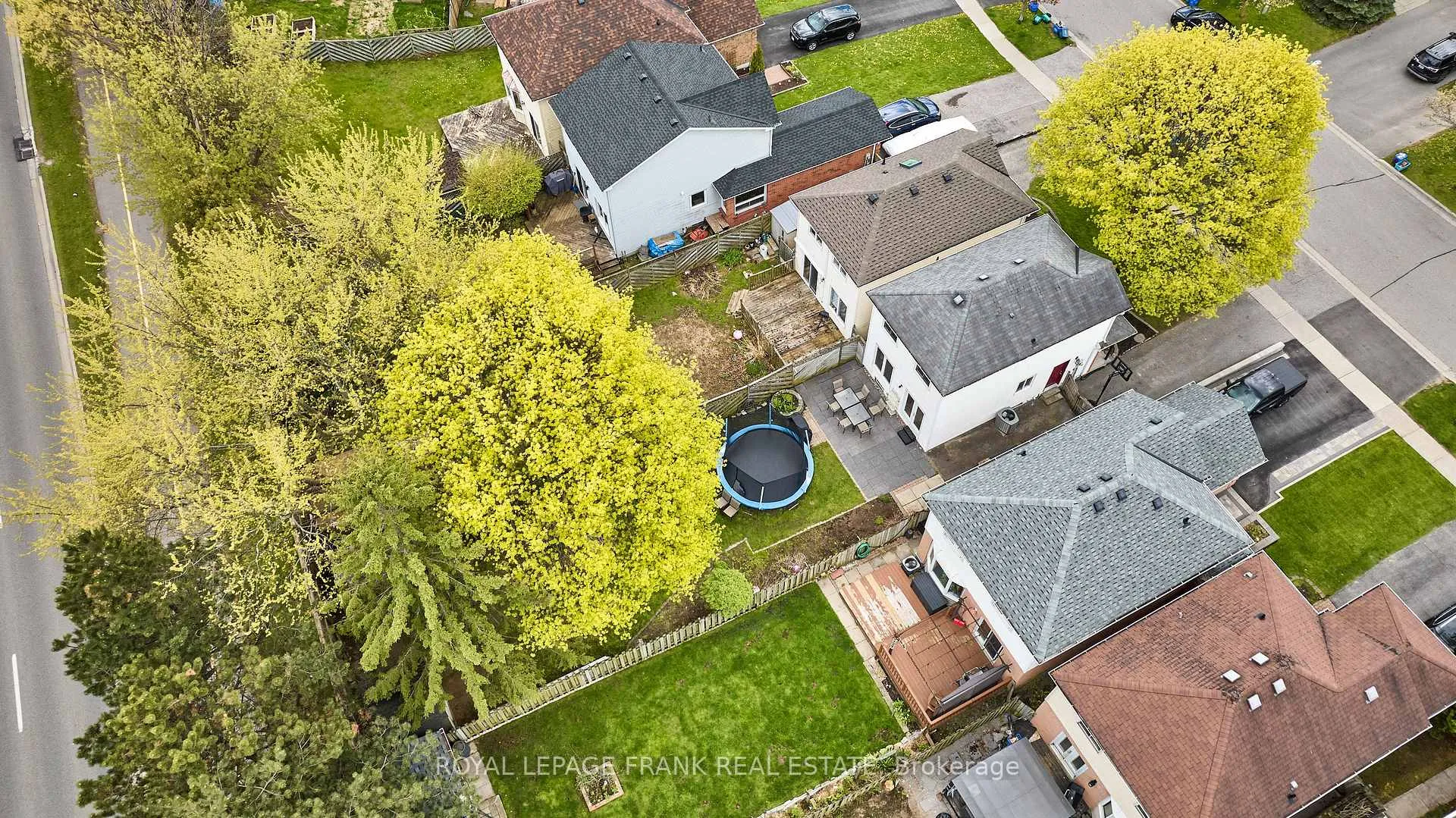 Photo 40 of 33 Overbank Drive, Oshawa, McLaughlin — HOMEH
