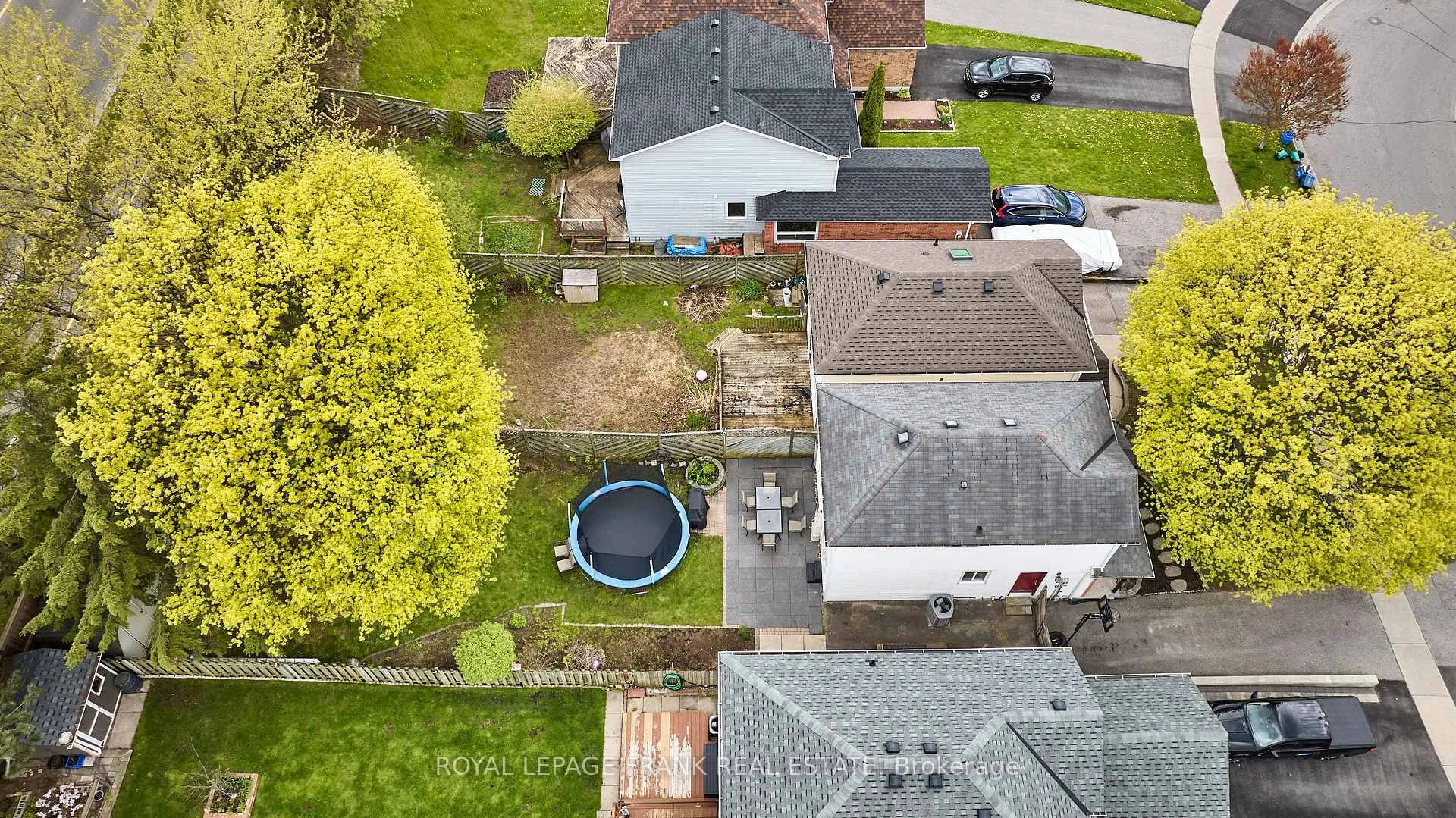 Photo 41 of 33 Overbank Drive, Oshawa, McLaughlin — HOMEH