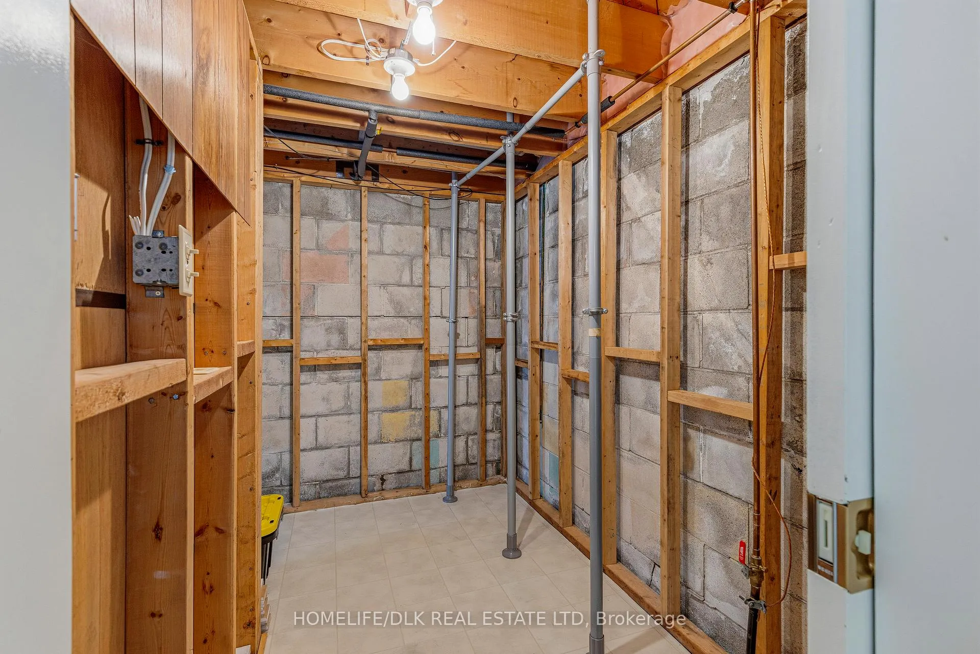 Photo 21 of 226 Reynolds Drive, Brockville — HOMEH