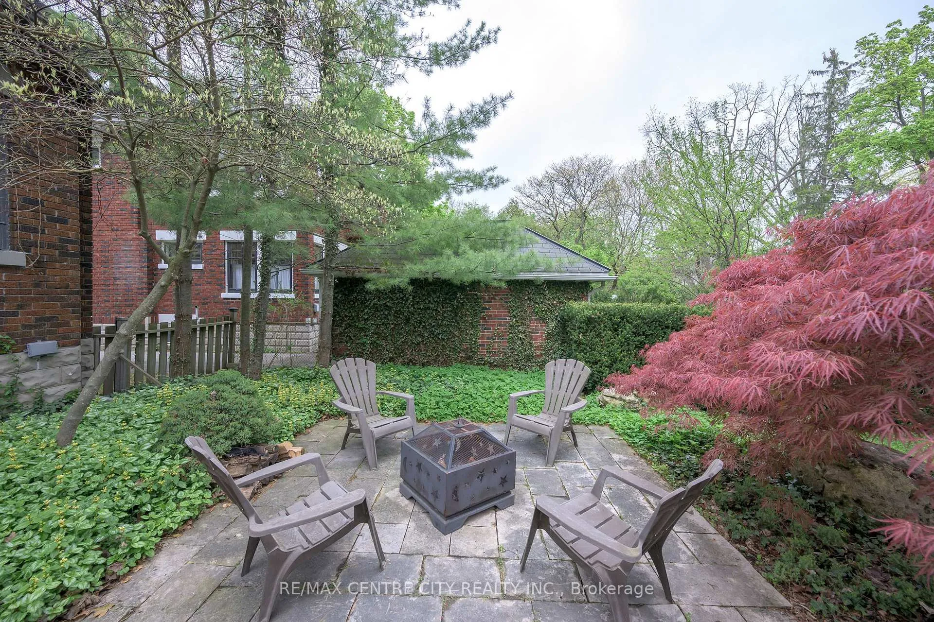 Photo 5 of 996 Waterloo Street, London, East B — HOMEH