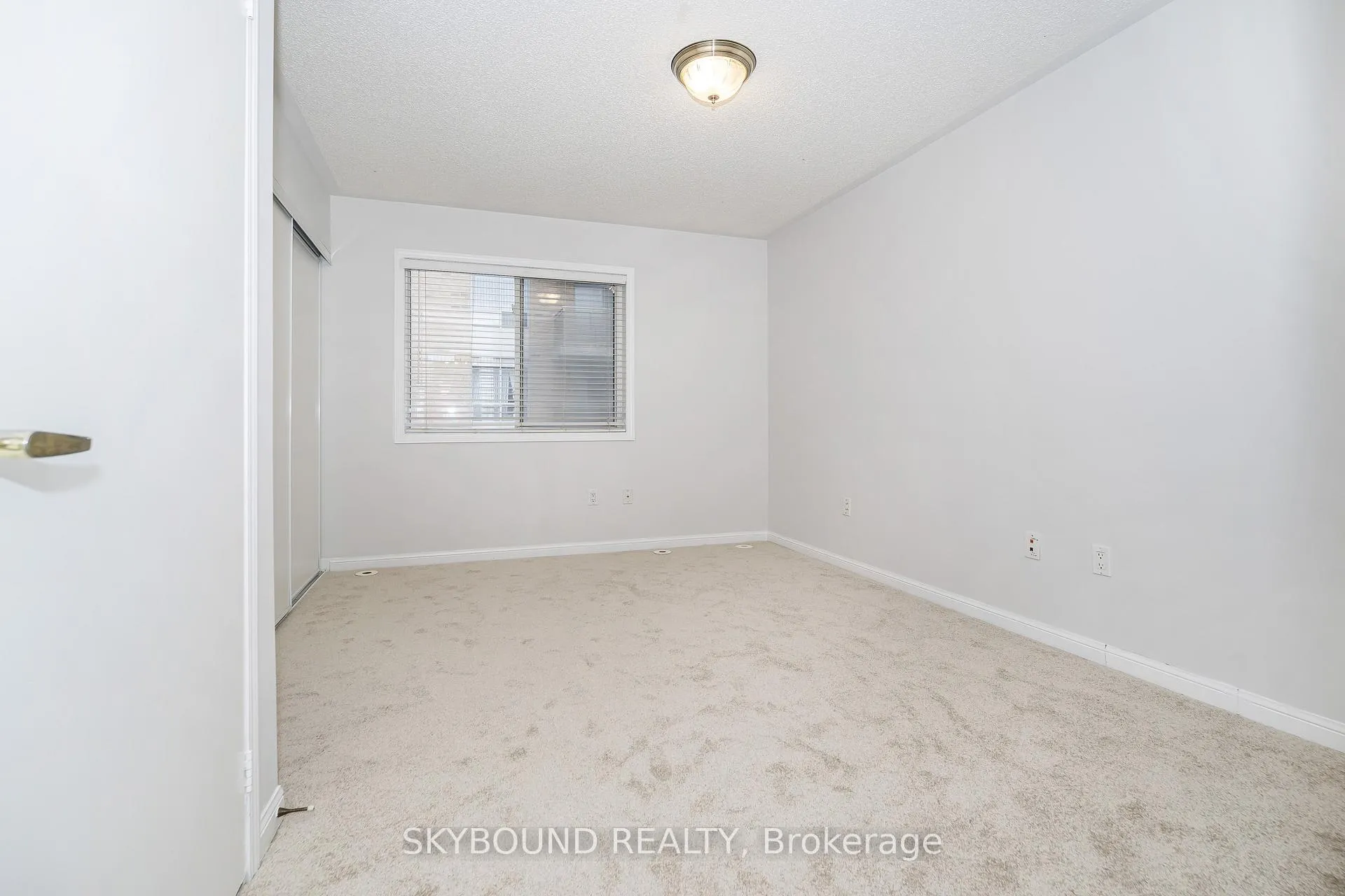 Photo 19 of Unit # 13, 25 Replin Road, Toronto, Englemount-Lawrence — HOMEH