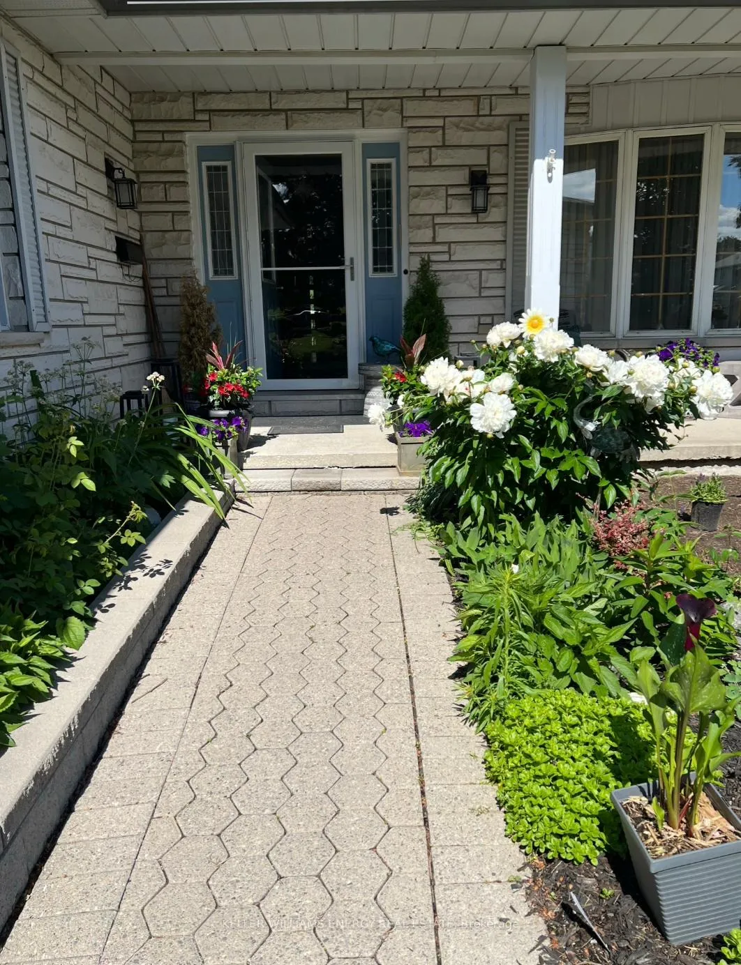Photo 3 of 565 Prestwick Drive, Oshawa, McLaughlin — HOMEH