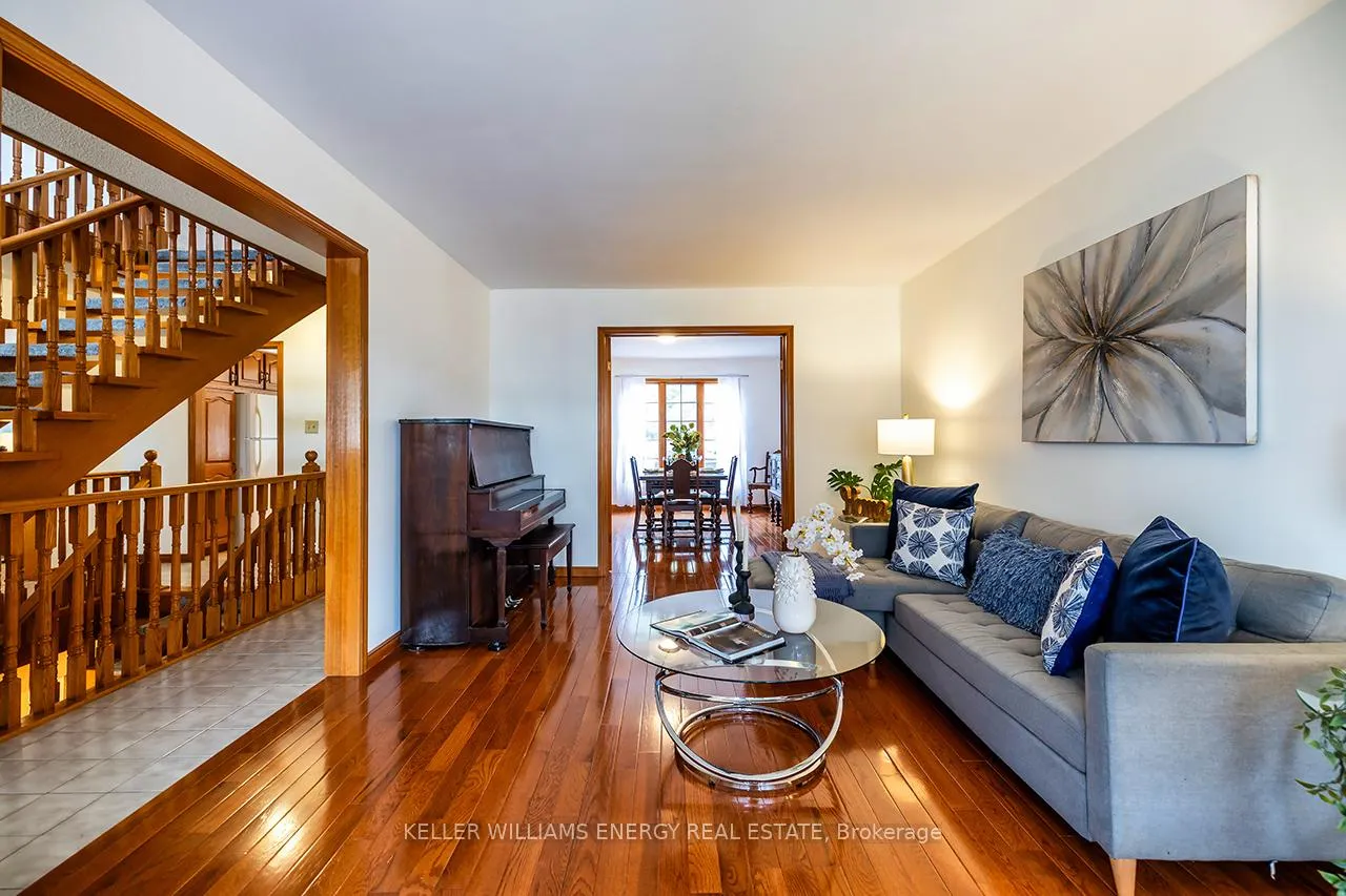 Photo 7 of 565 Prestwick Drive, Oshawa, McLaughlin — HOMEH
