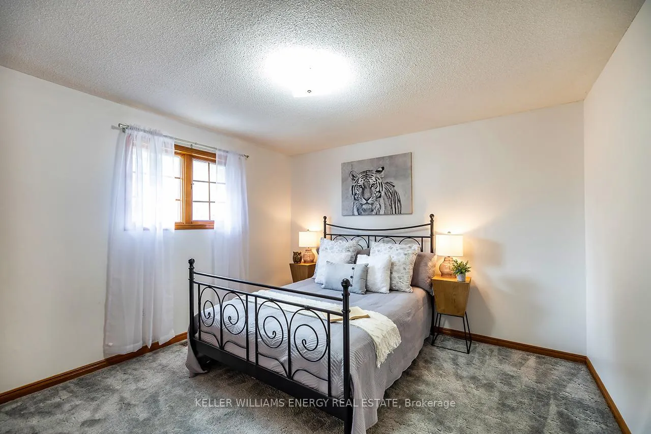 Photo 32 of 565 Prestwick Drive, Oshawa, McLaughlin — HOMEH