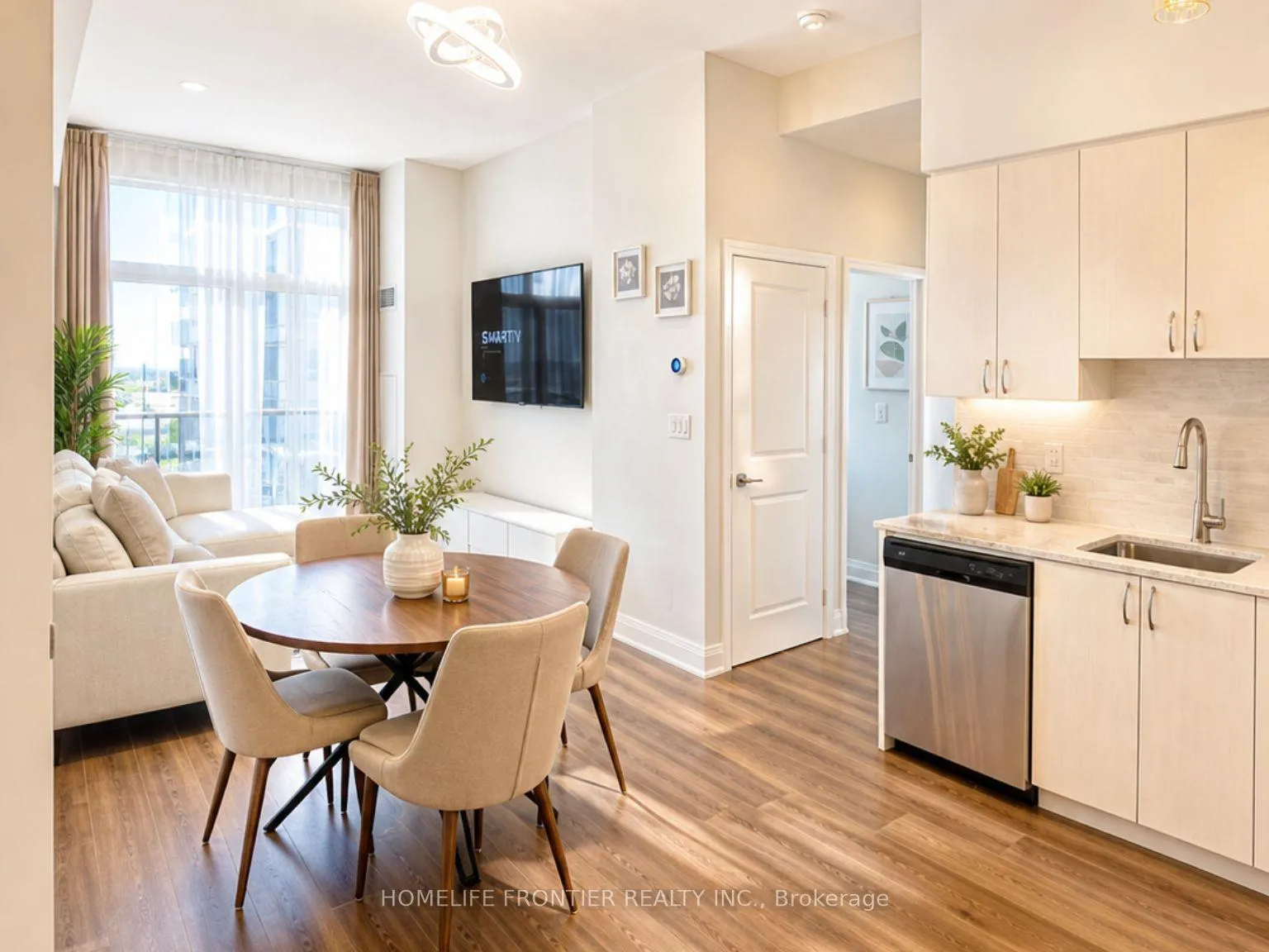 Photo 5 of Unit 702, 3600 Highway 7, Vaughan, Vaughan Corporate Centre — HOMEH