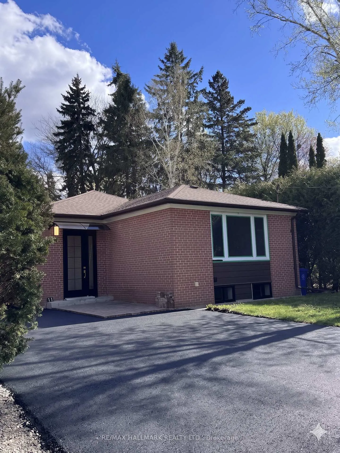 Photo 3 of 11 Johnson Road, Aurora, Aurora Highlands — HOMEH