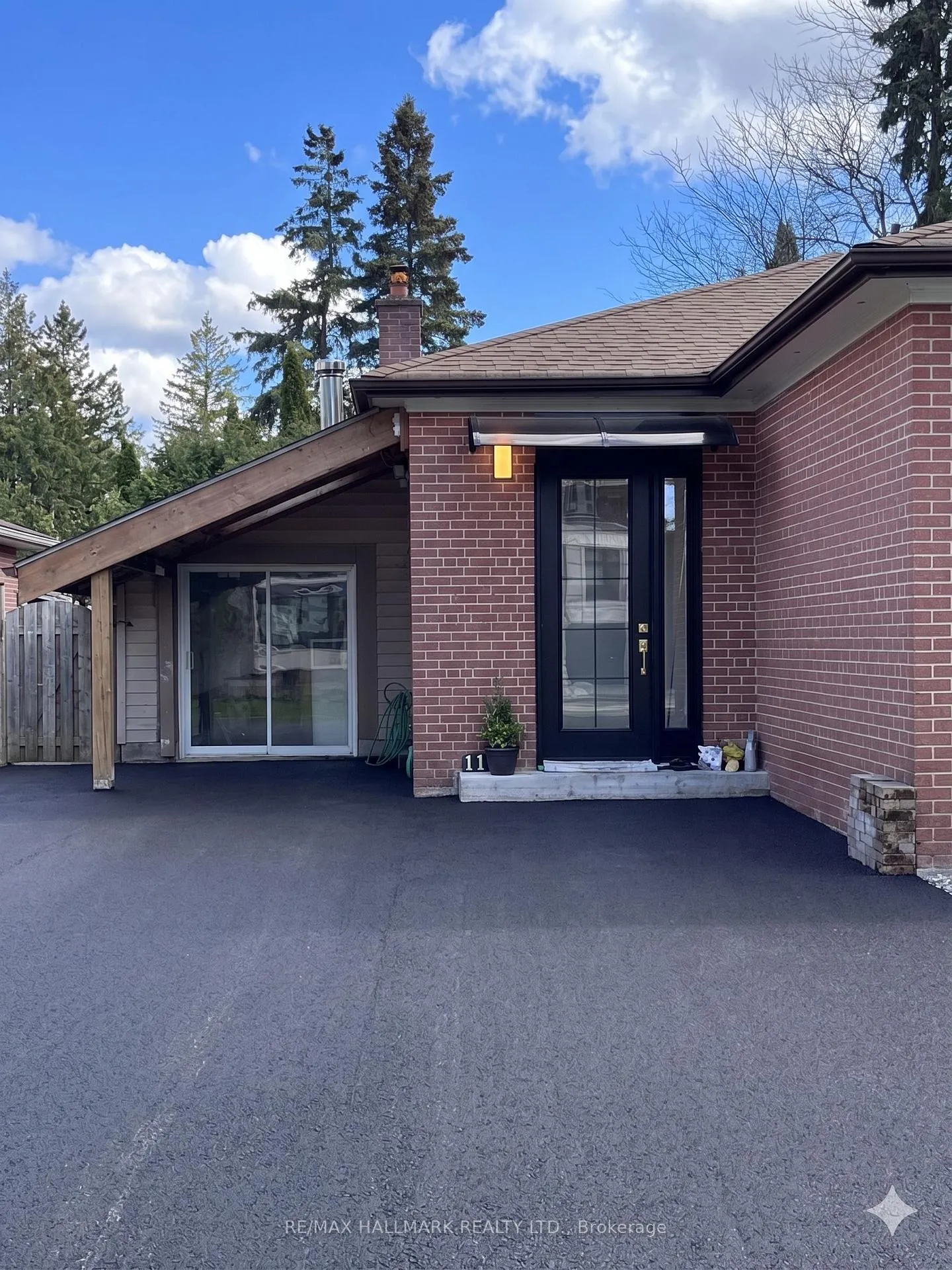 Photo 4 of 11 Johnson Road, Aurora, Aurora Highlands — HOMEH