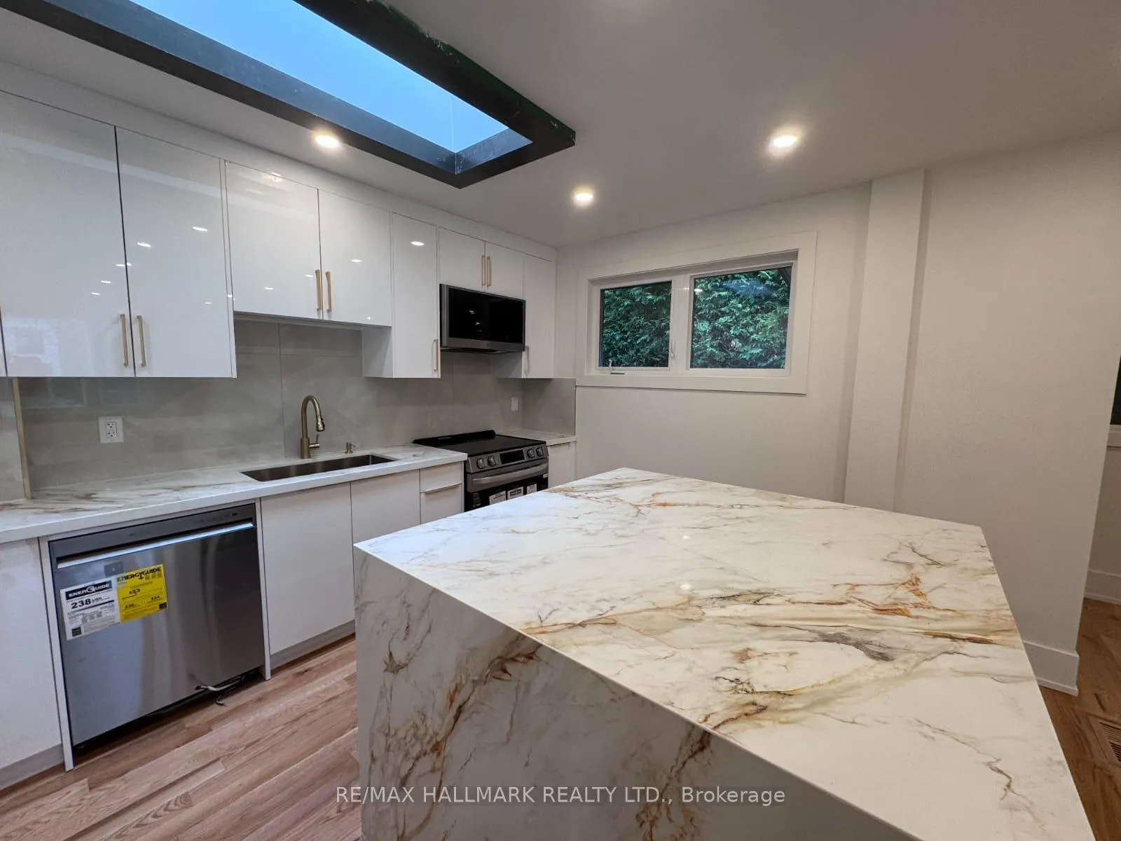 Photo 6 of 11 Johnson Road, Aurora, Aurora Highlands — HOMEH