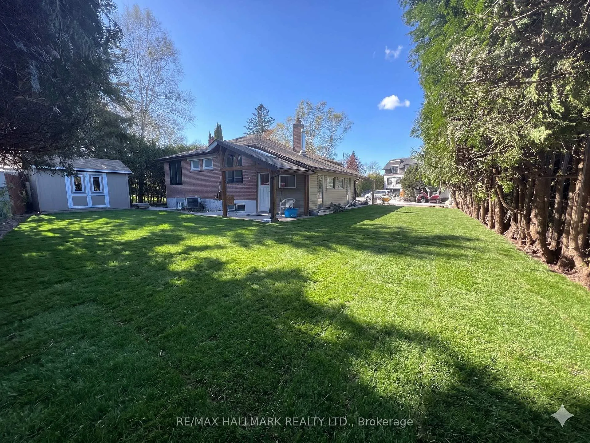 Photo 23 of 11 Johnson Road, Aurora, Aurora Highlands — HOMEH