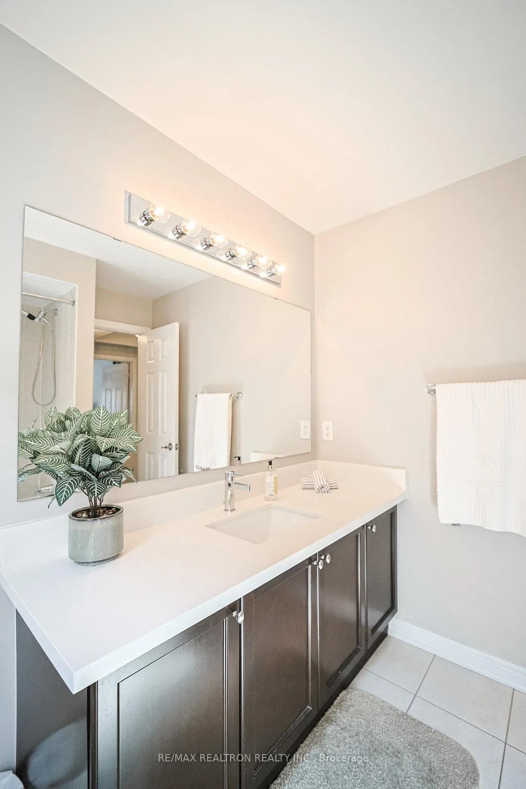 Photo 34 of 204 Ivy Jay Crescent, Aurora, Bayview Northeast — HOMEH