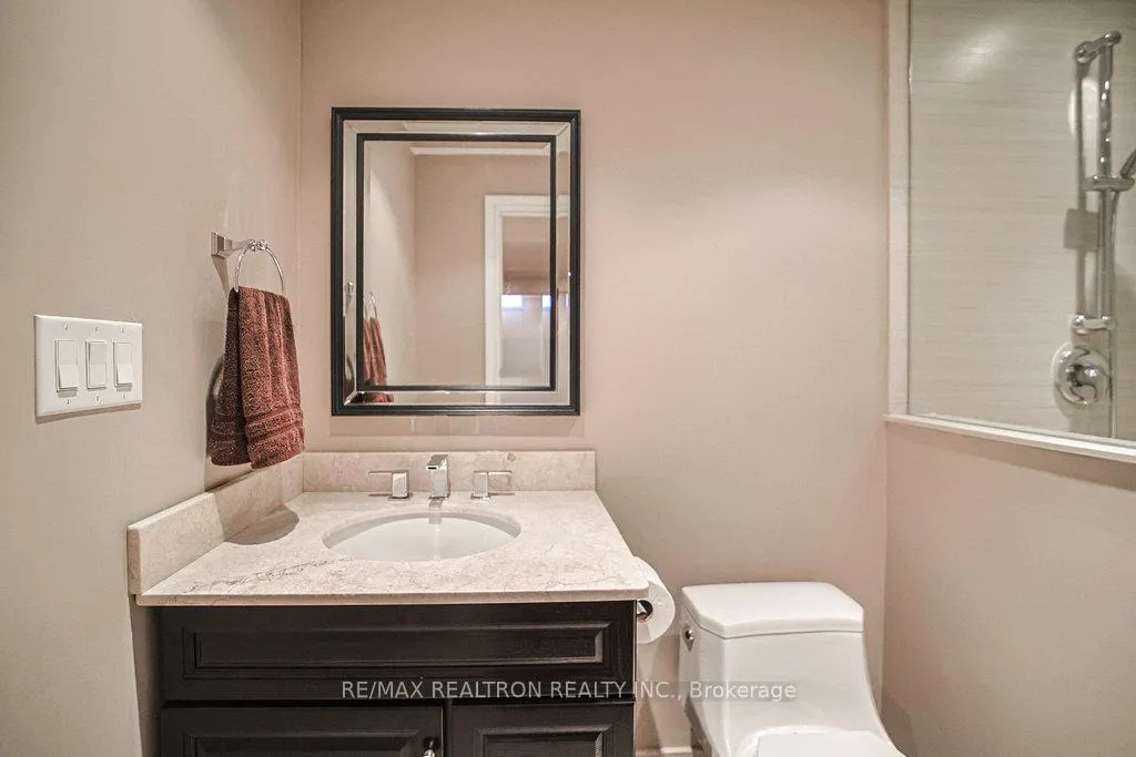 Photo 43 of 204 Ivy Jay Crescent, Aurora, Bayview Northeast — HOMEH