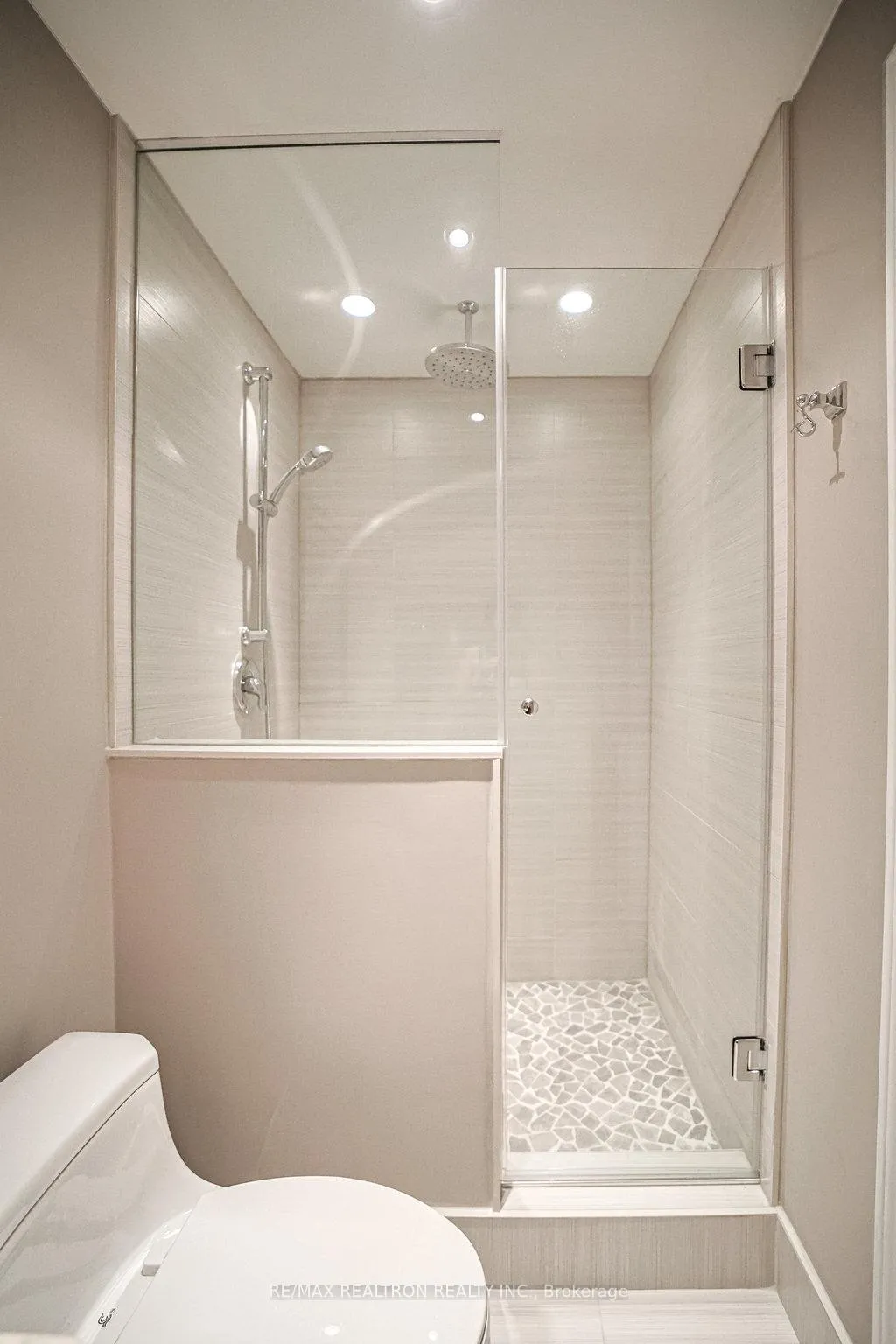 Photo 44 of 204 Ivy Jay Crescent, Aurora, Bayview Northeast — HOMEH