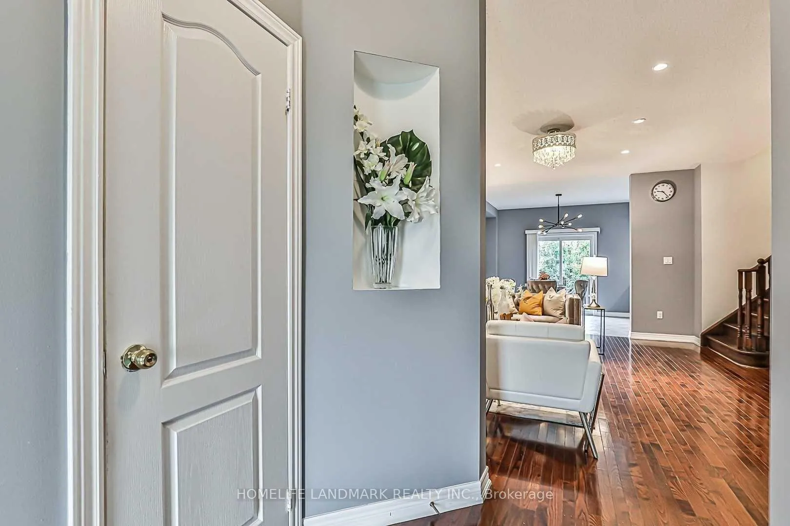 Photo 4 of 30 Ozner Crescent, Vaughan, Vellore Village — HOMEH