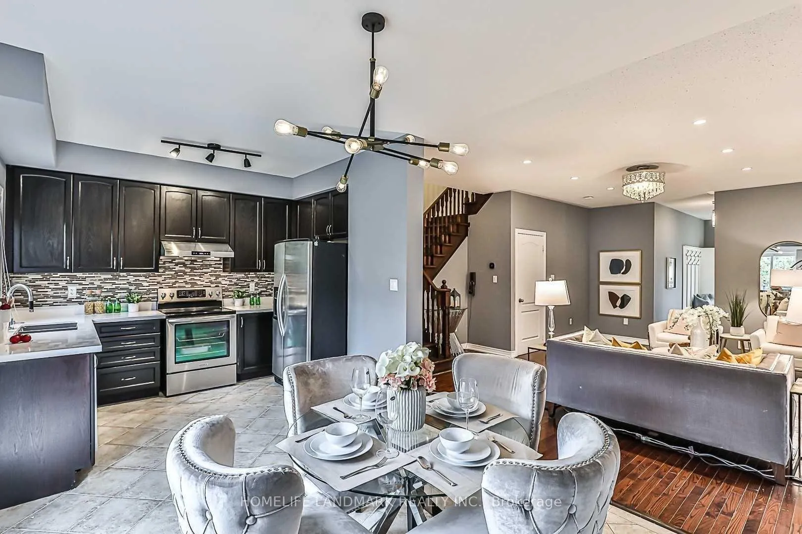 Photo 12 of 30 Ozner Crescent, Vaughan, Vellore Village — HOMEH