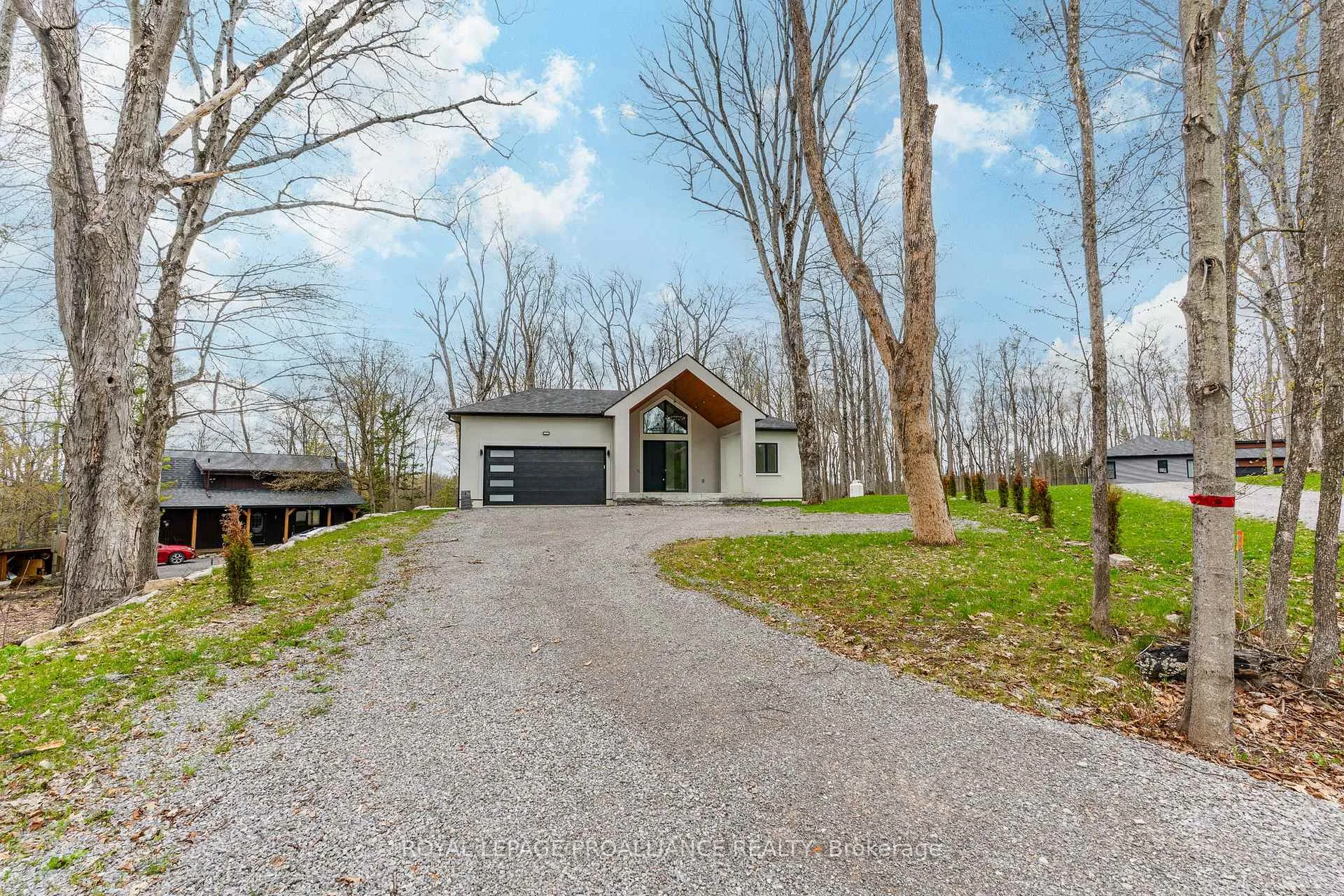 Photo 3 of 160 Sumcot Drive, Trent Lakes — HOMEH