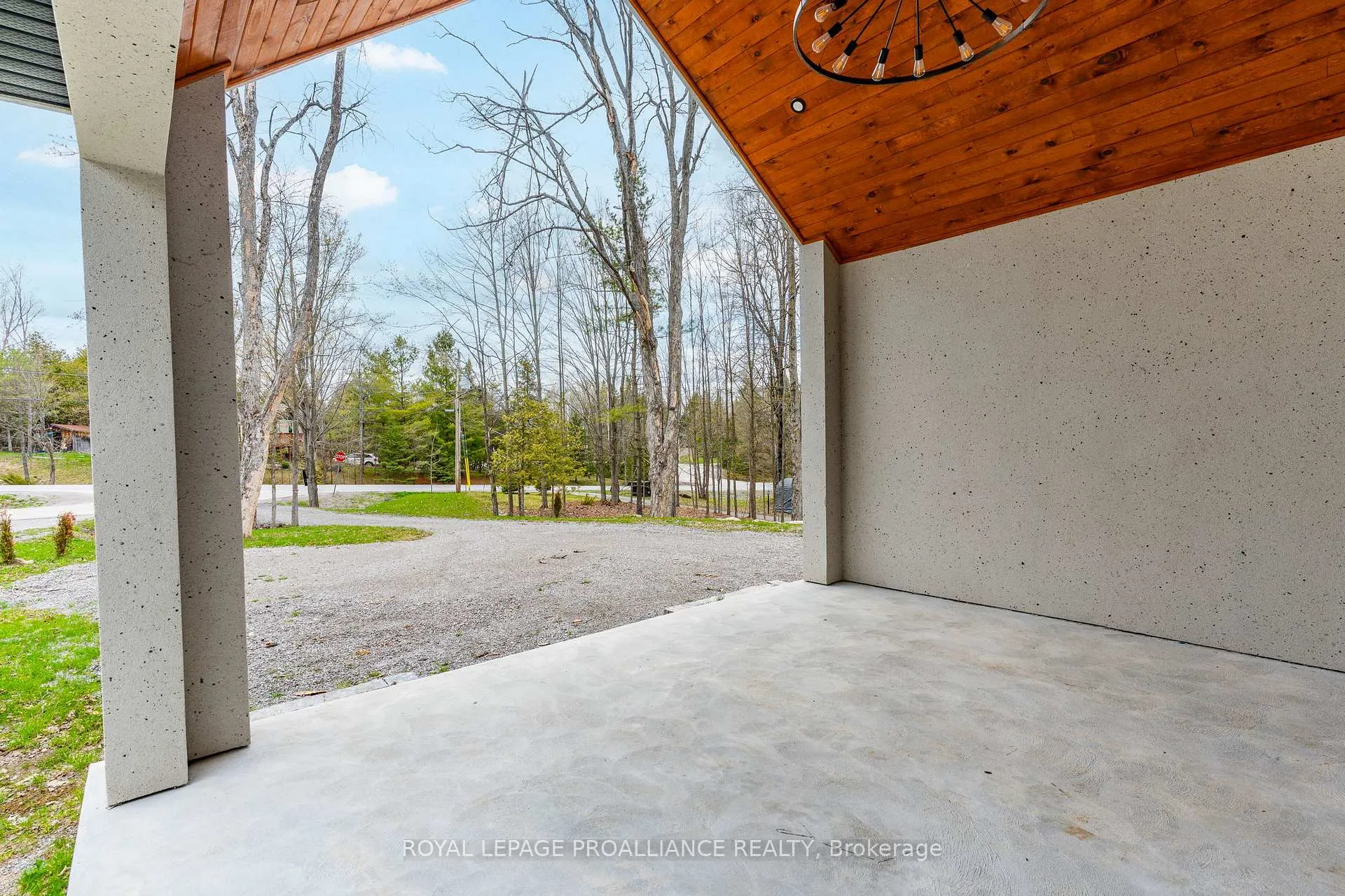 Photo 5 of 160 Sumcot Drive, Trent Lakes — HOMEH