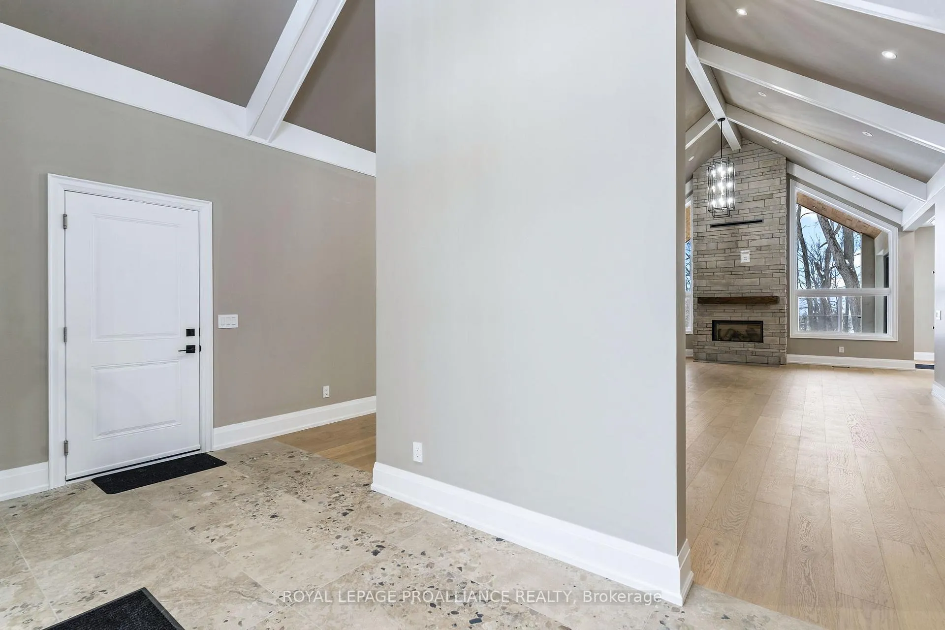 Photo 9 of 160 Sumcot Drive, Trent Lakes — HOMEH
