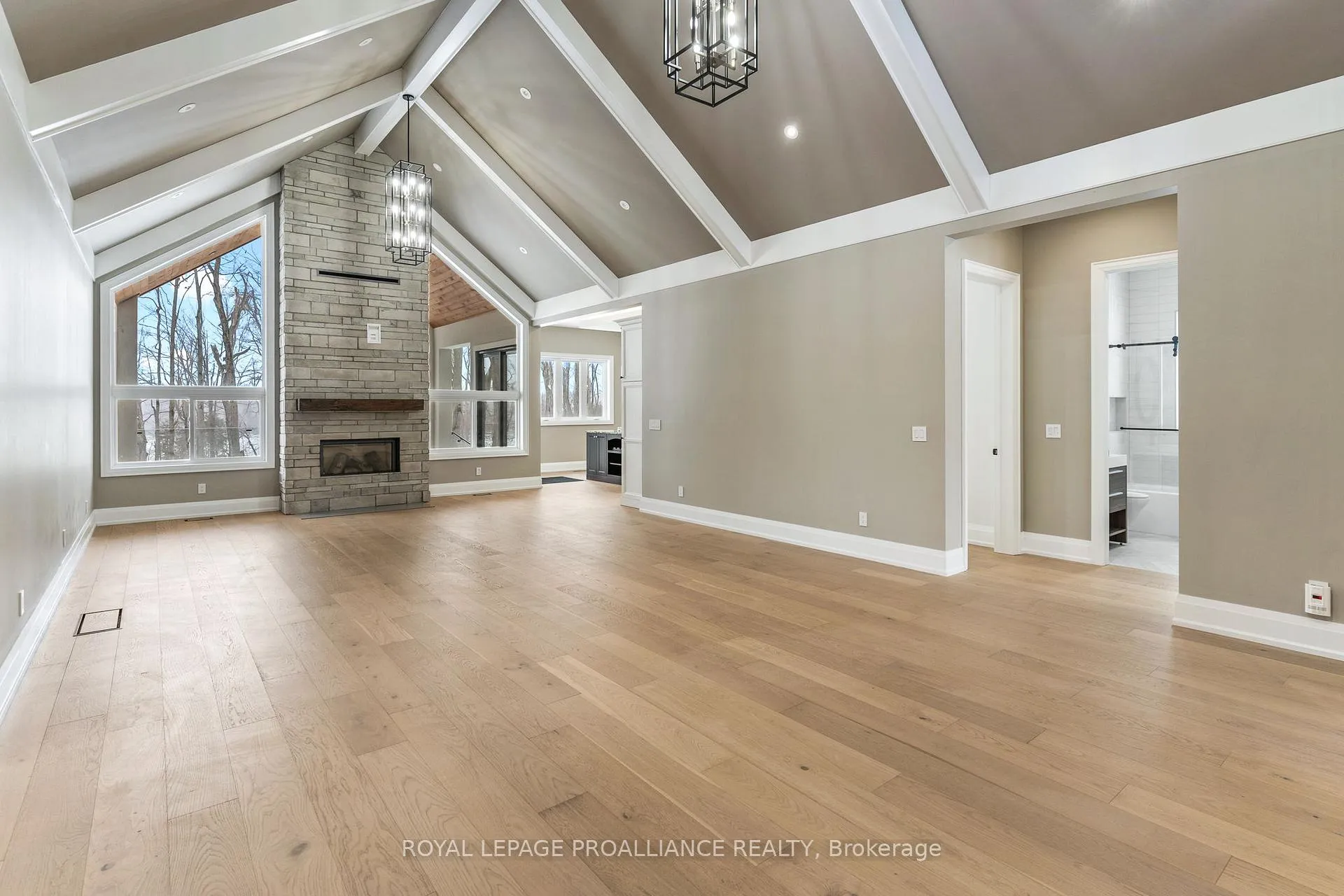 Photo 13 of 160 Sumcot Drive, Trent Lakes — HOMEH