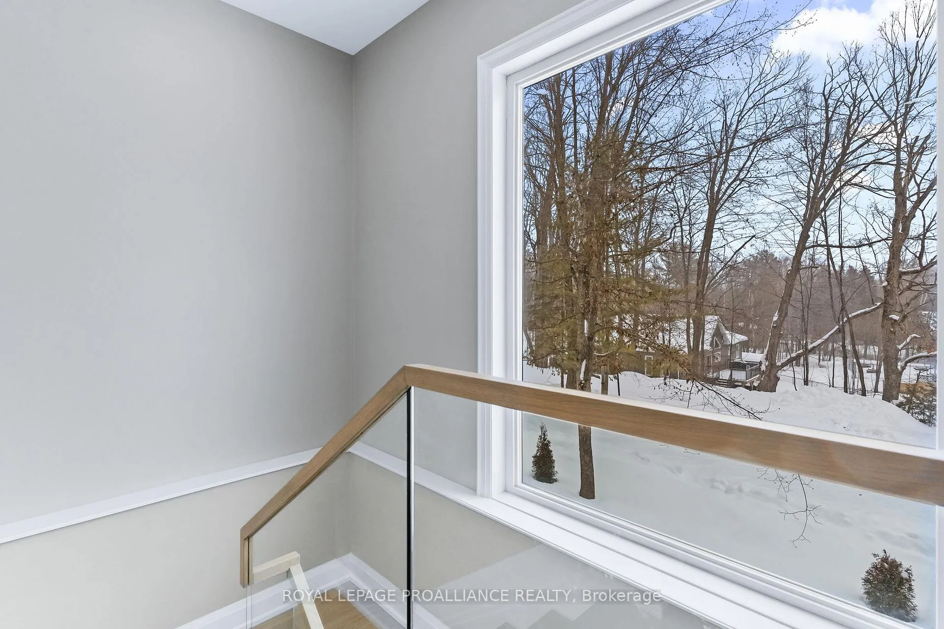 Photo 35 of 160 Sumcot Drive, Trent Lakes — HOMEH
