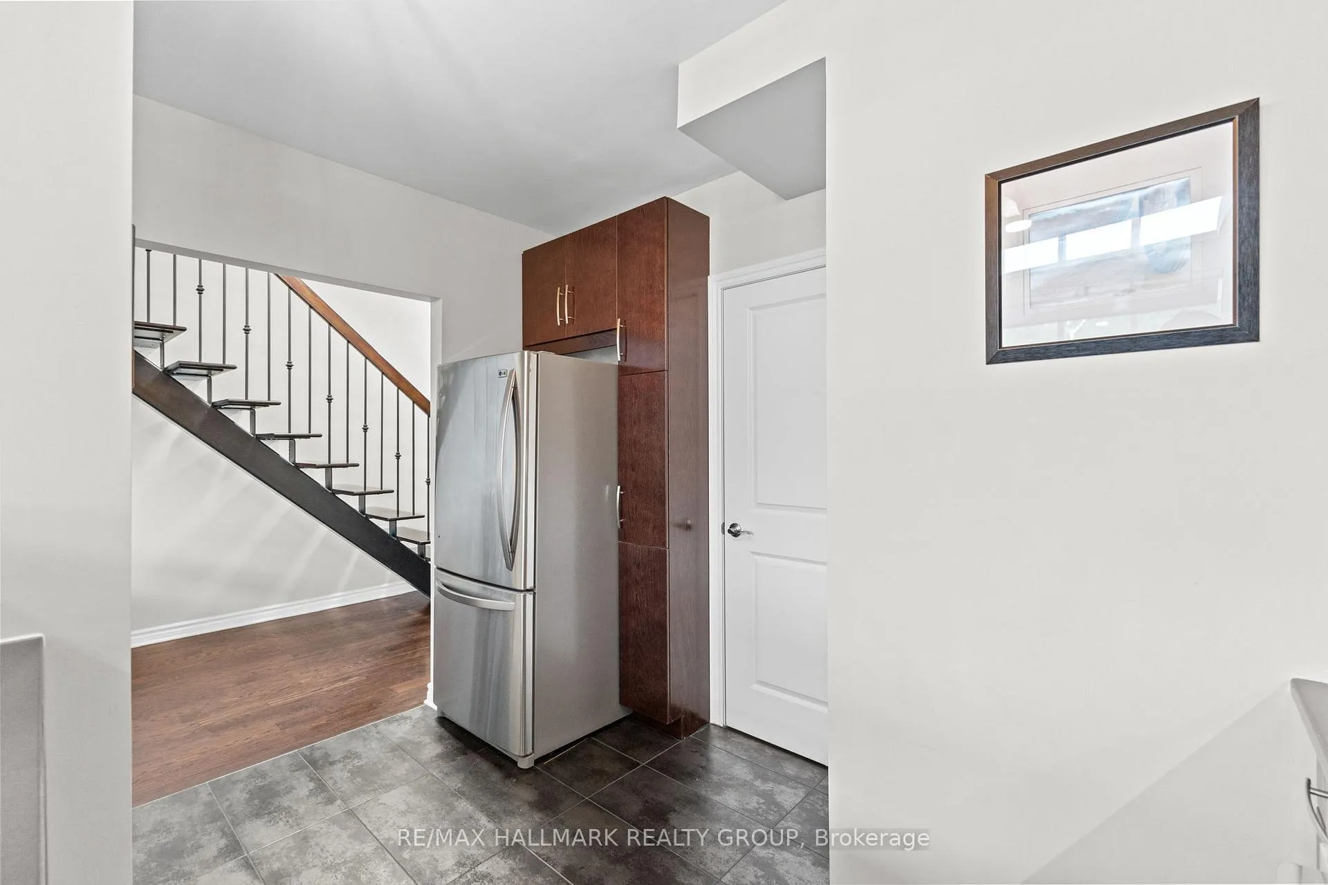 Photo 6 of Unit 206, 500 Claridge Drive, Ottawa, Barrhaven - Longfields — HOMEH