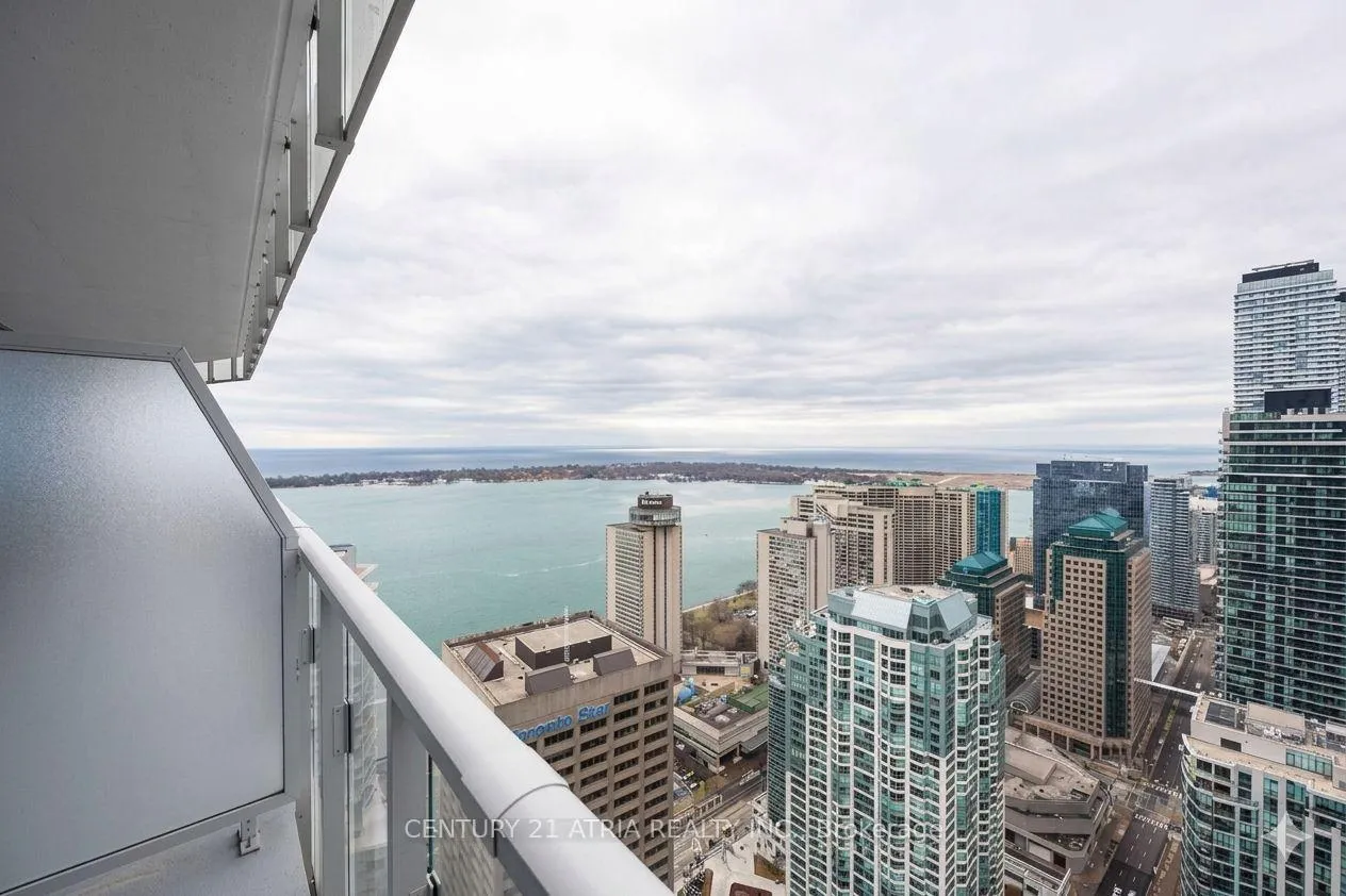Photo 9 of Unit 4703, 28 Freeland Street, Toronto, Waterfront Communities — HOMEH
