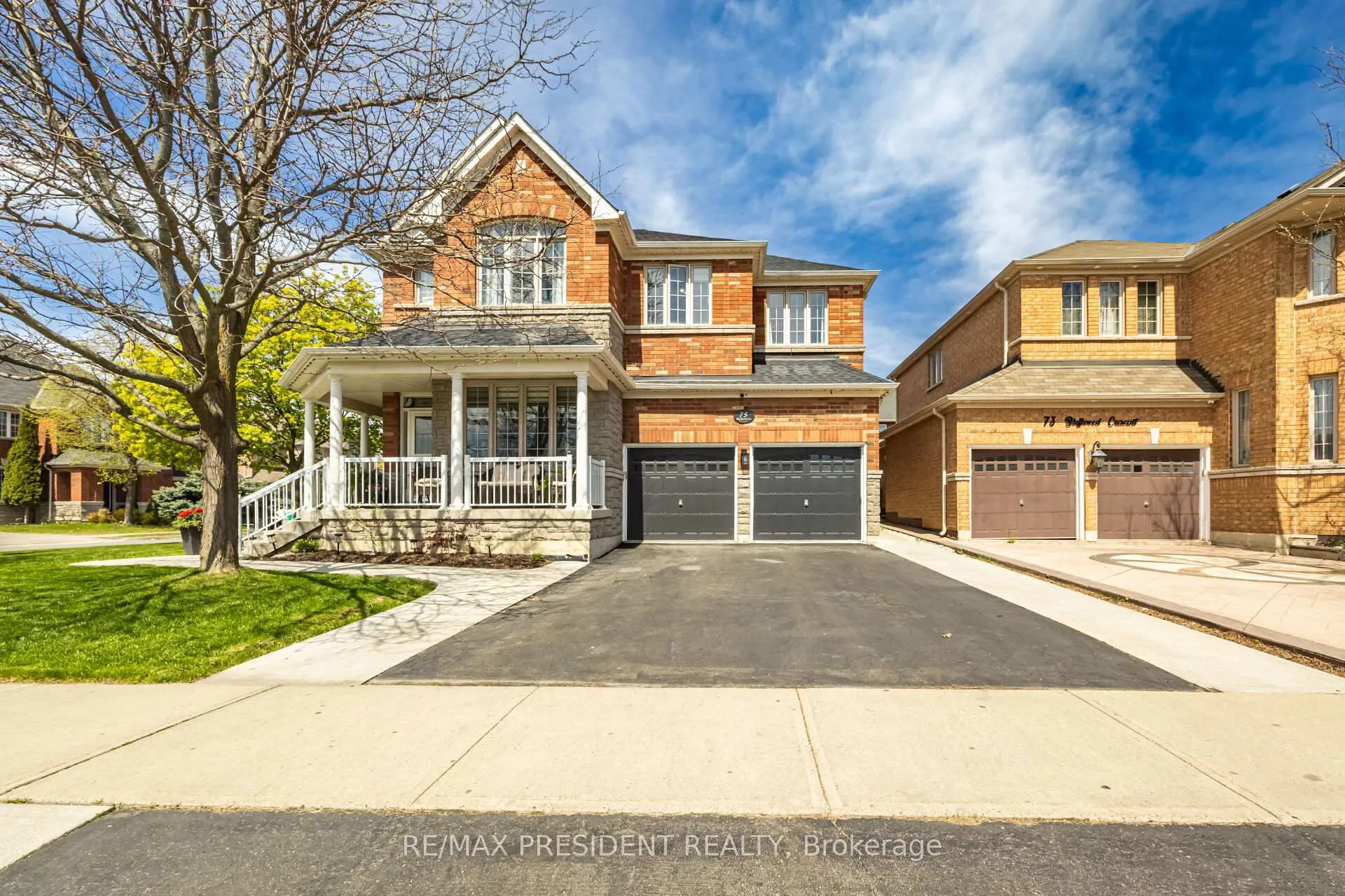 Photo 2 of 75 Bluffwood Crescent, Brampton, Bram East — HOMEH