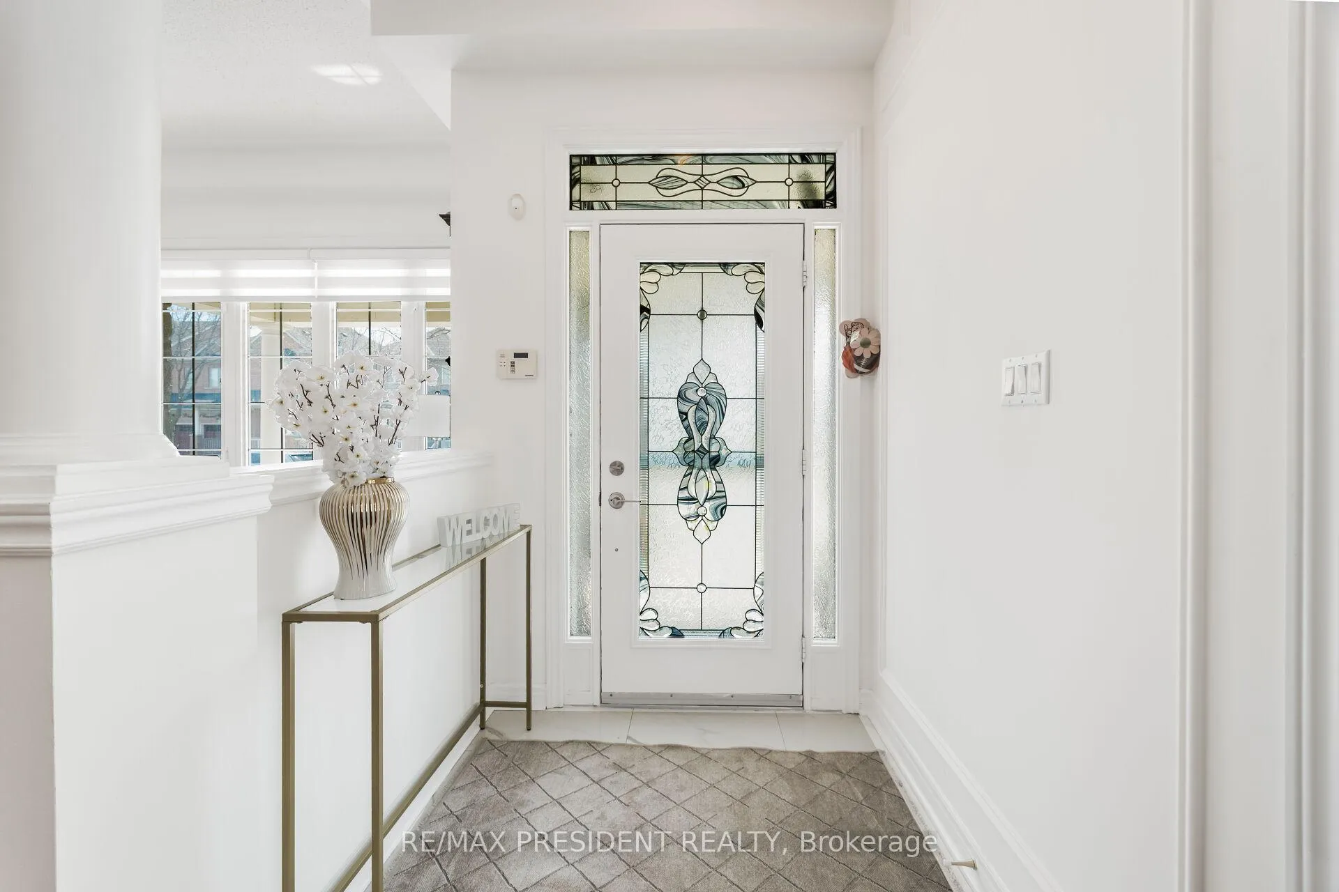 Photo 8 of 75 Bluffwood Crescent, Brampton, Bram East — HOMEH
