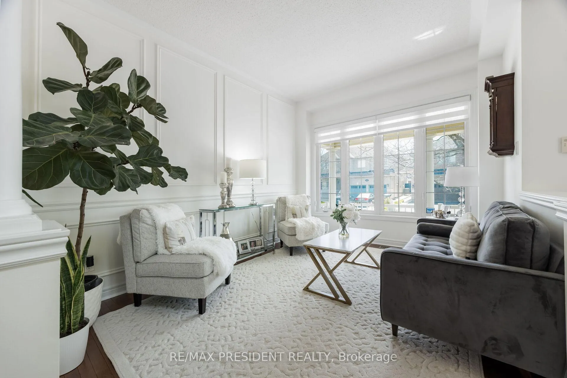 Photo 10 of 75 Bluffwood Crescent, Brampton, Bram East — HOMEH
