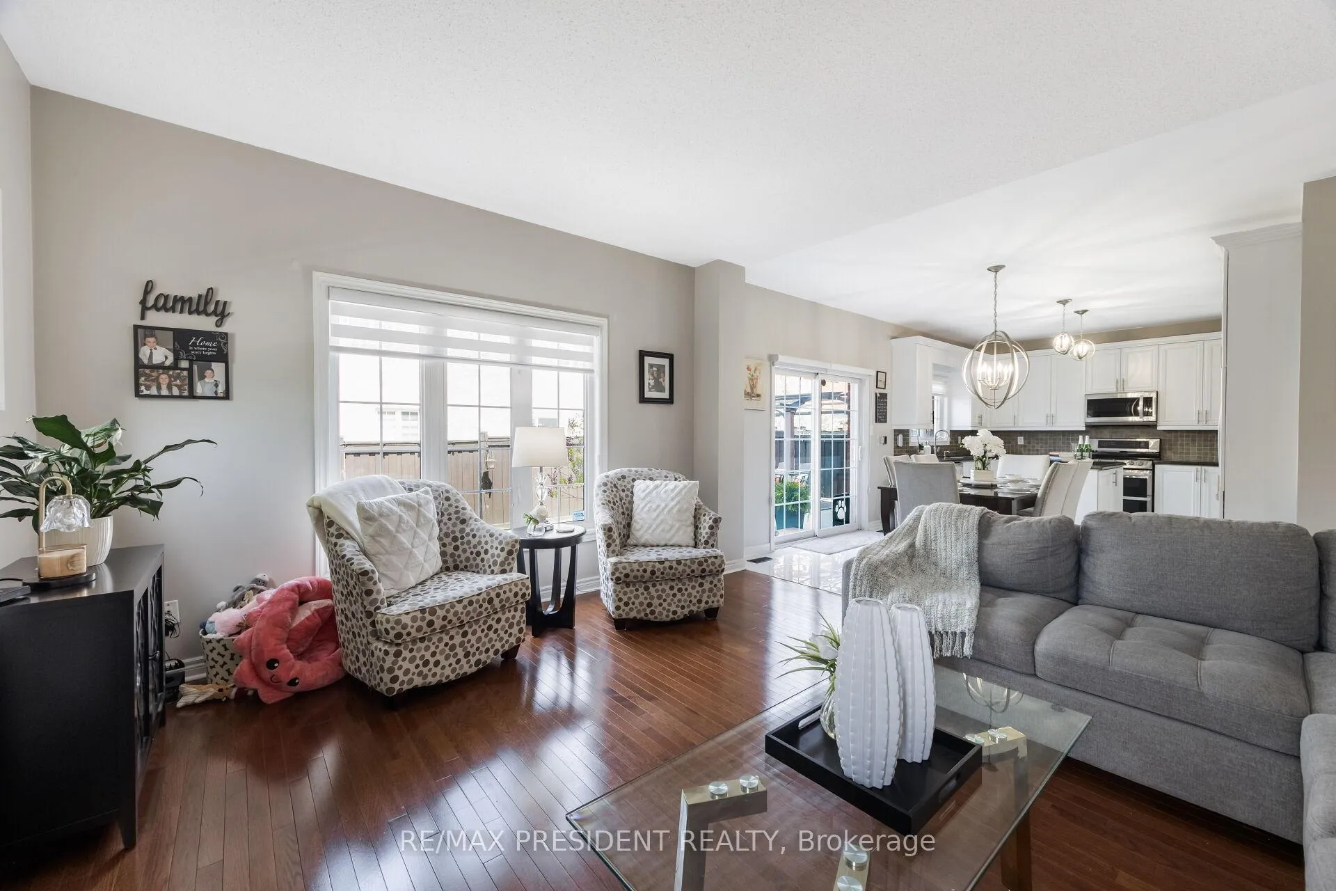 Photo 14 of 75 Bluffwood Crescent, Brampton, Bram East — HOMEH