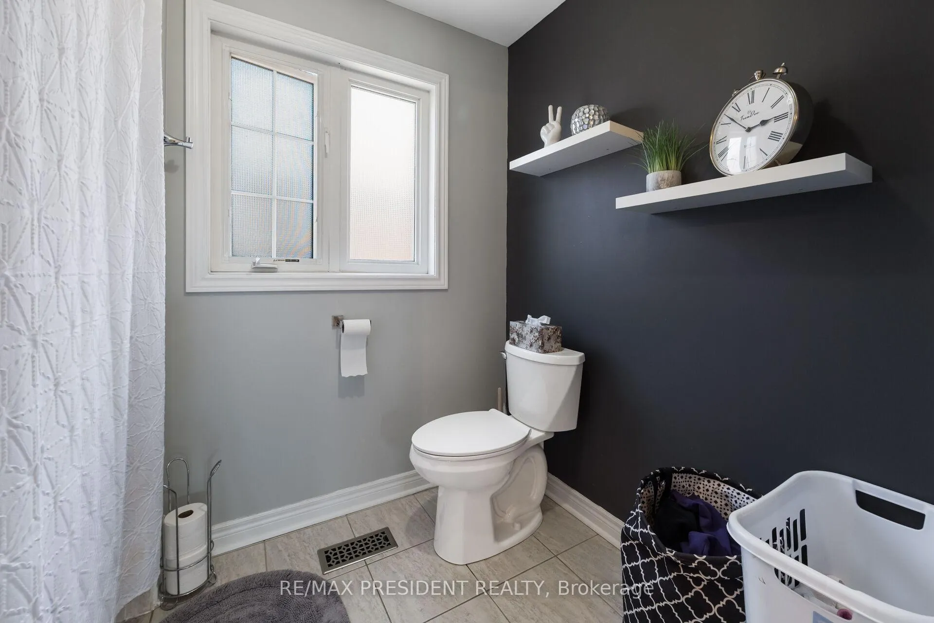 Photo 50 of 75 Bluffwood Crescent, Brampton, Bram East — HOMEH