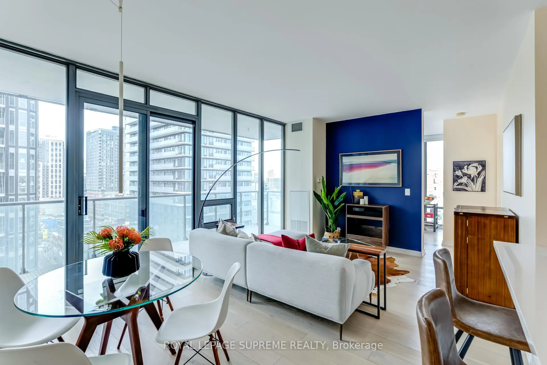 Photo 7 of Unit 1506, 33 Lombard Street, Toronto, Church-Yonge Corridor — HOMEH