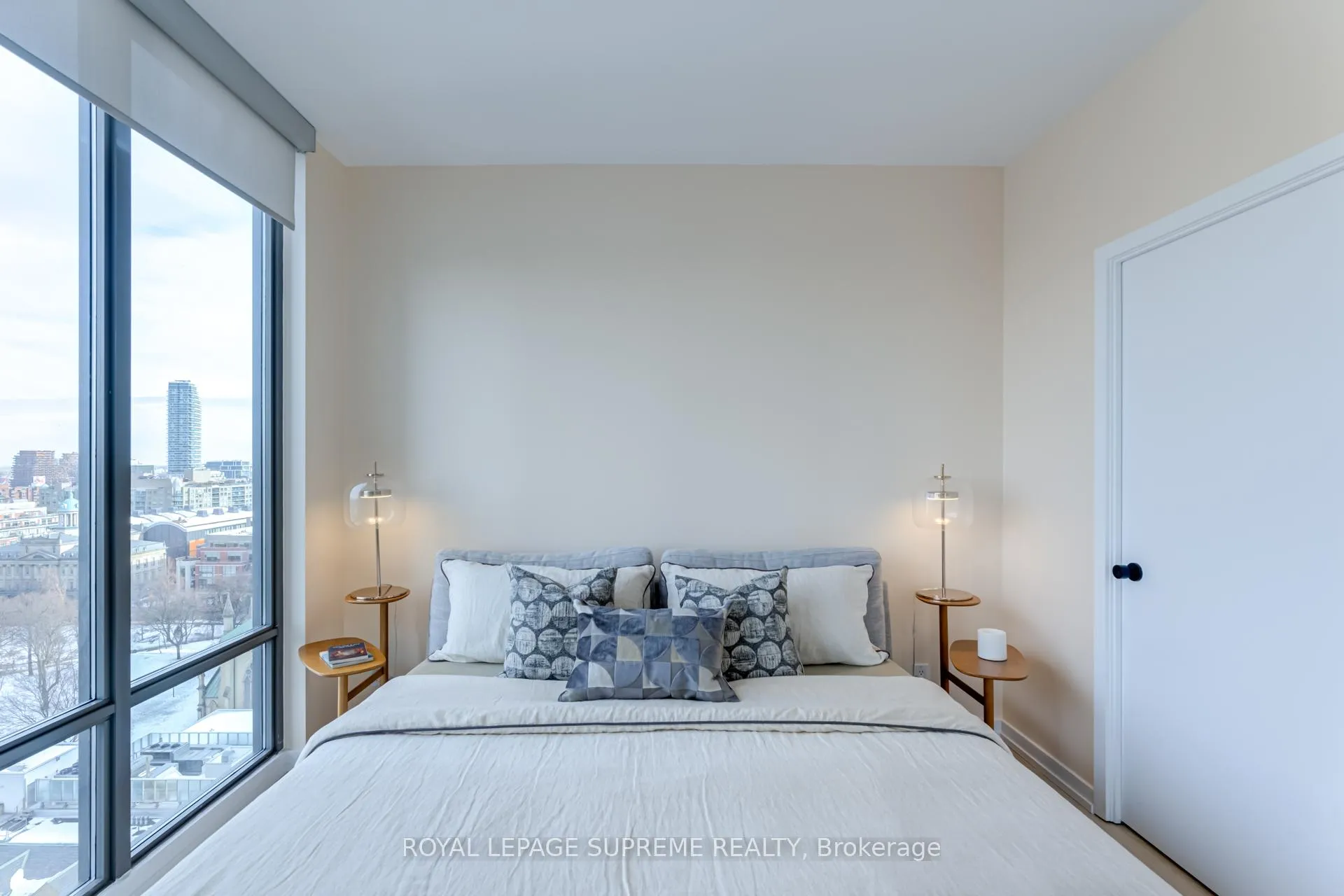 Photo 13 of Unit 1506, 33 Lombard Street, Toronto, Church-Yonge Corridor — HOMEH