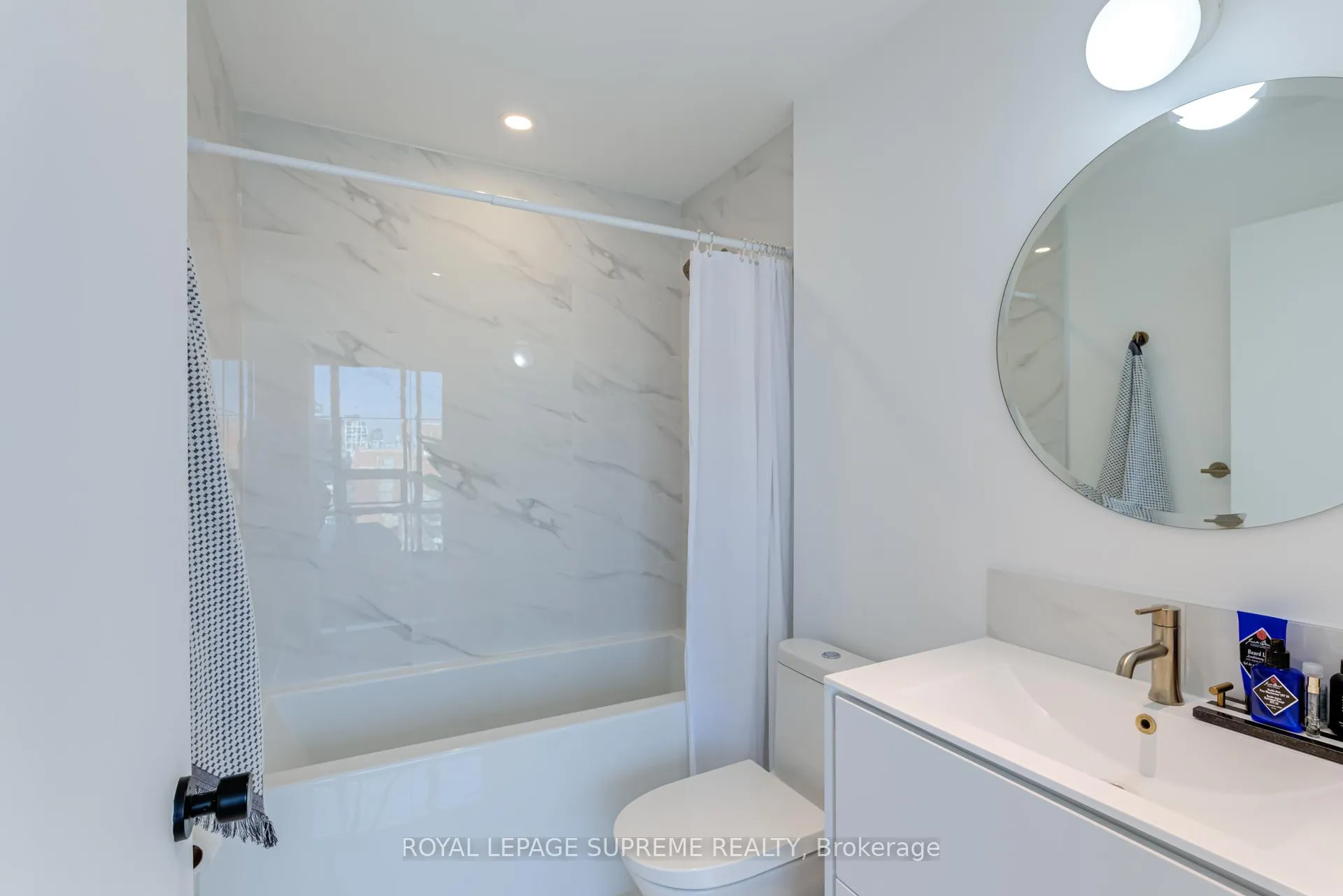 Photo 16 of Unit 1506, 33 Lombard Street, Toronto, Church-Yonge Corridor — HOMEH