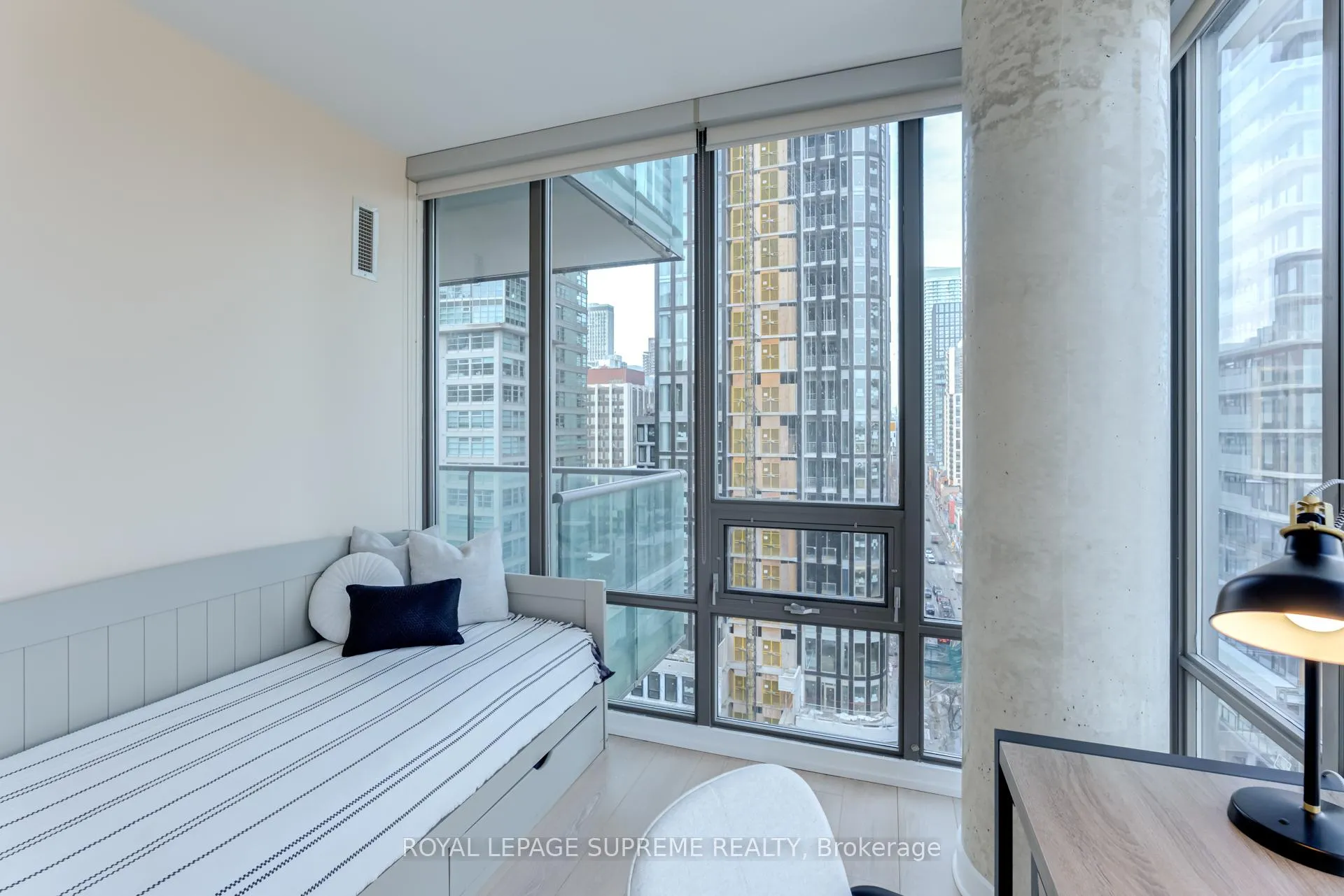 Photo 18 of Unit 1506, 33 Lombard Street, Toronto, Church-Yonge Corridor — HOMEH