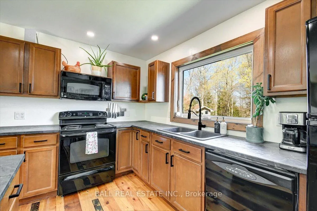 Photo 20 of 832 Lasswade Road, North Kawartha — HOMEH
