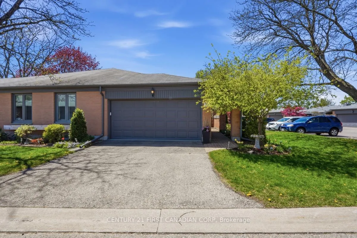 Front of Unit 29, 50 Fiddlers Green Road
