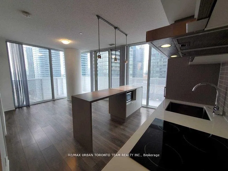 Photo 7 of Unit 2402, 100 Harbour Street, Toronto, Waterfront Communities — HOMEH