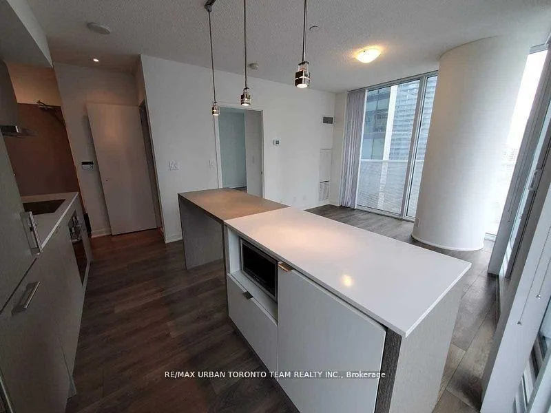 Photo 8 of Unit 2402, 100 Harbour Street, Toronto, Waterfront Communities — HOMEH
