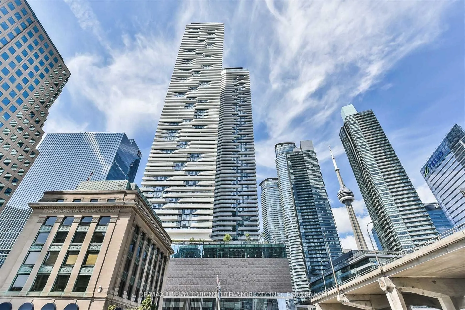 Photo 16 of Unit 2402, 100 Harbour Street, Toronto, Waterfront Communities — HOMEH