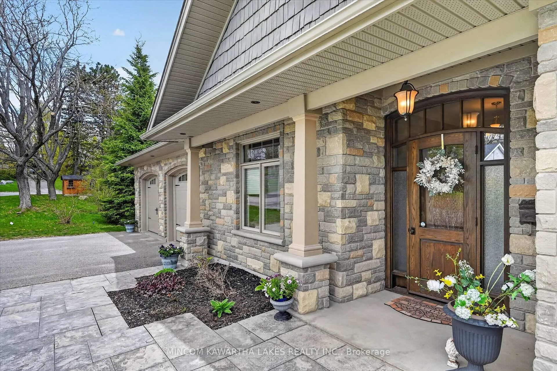 Photo 3 of 63 Weller Crescent, Peterborough, Monaghan Ward 2 — HOMEH