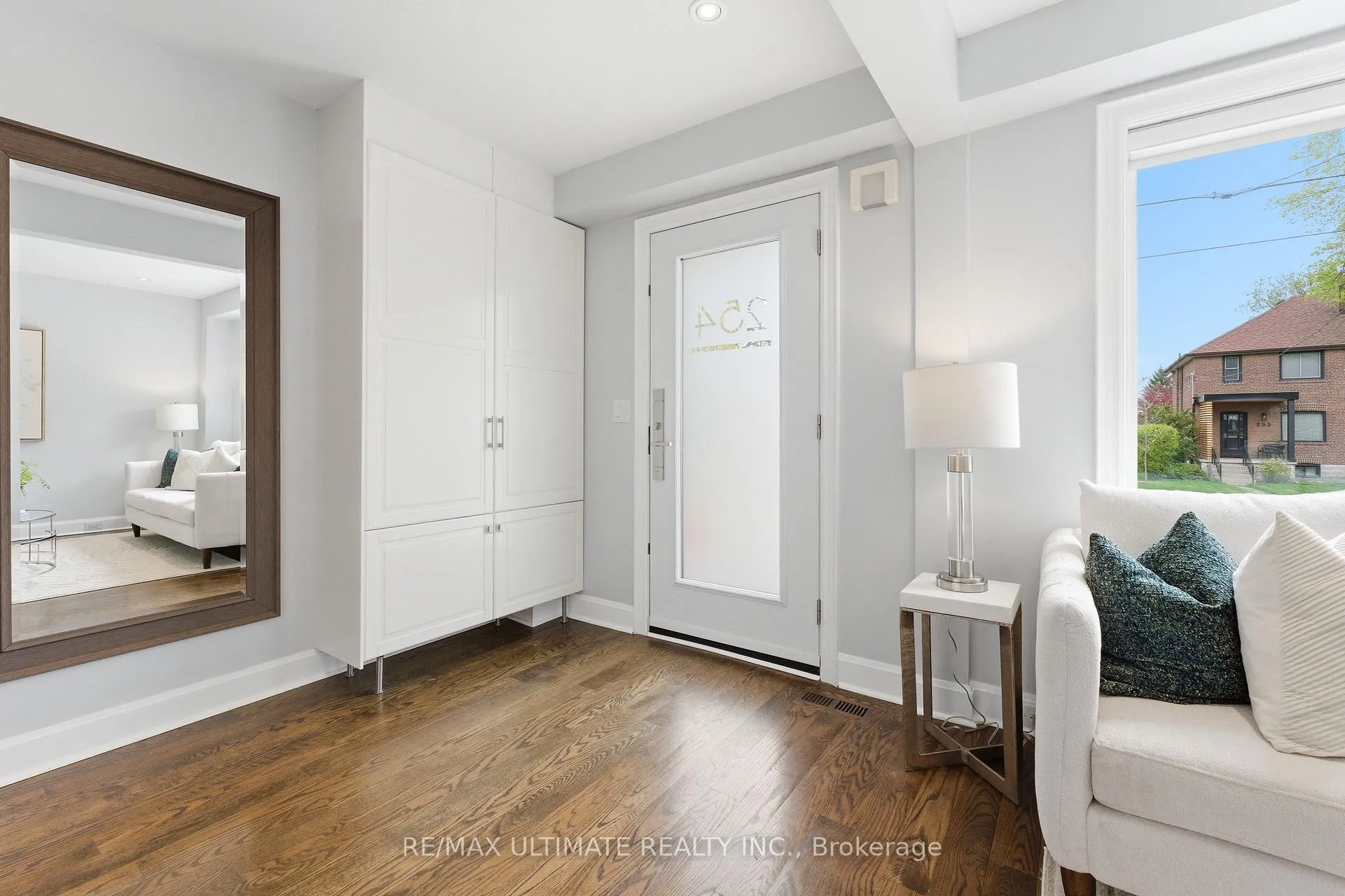 Photo 3 of 254 Airdrie Road, Toronto, Leaside — HOMEH