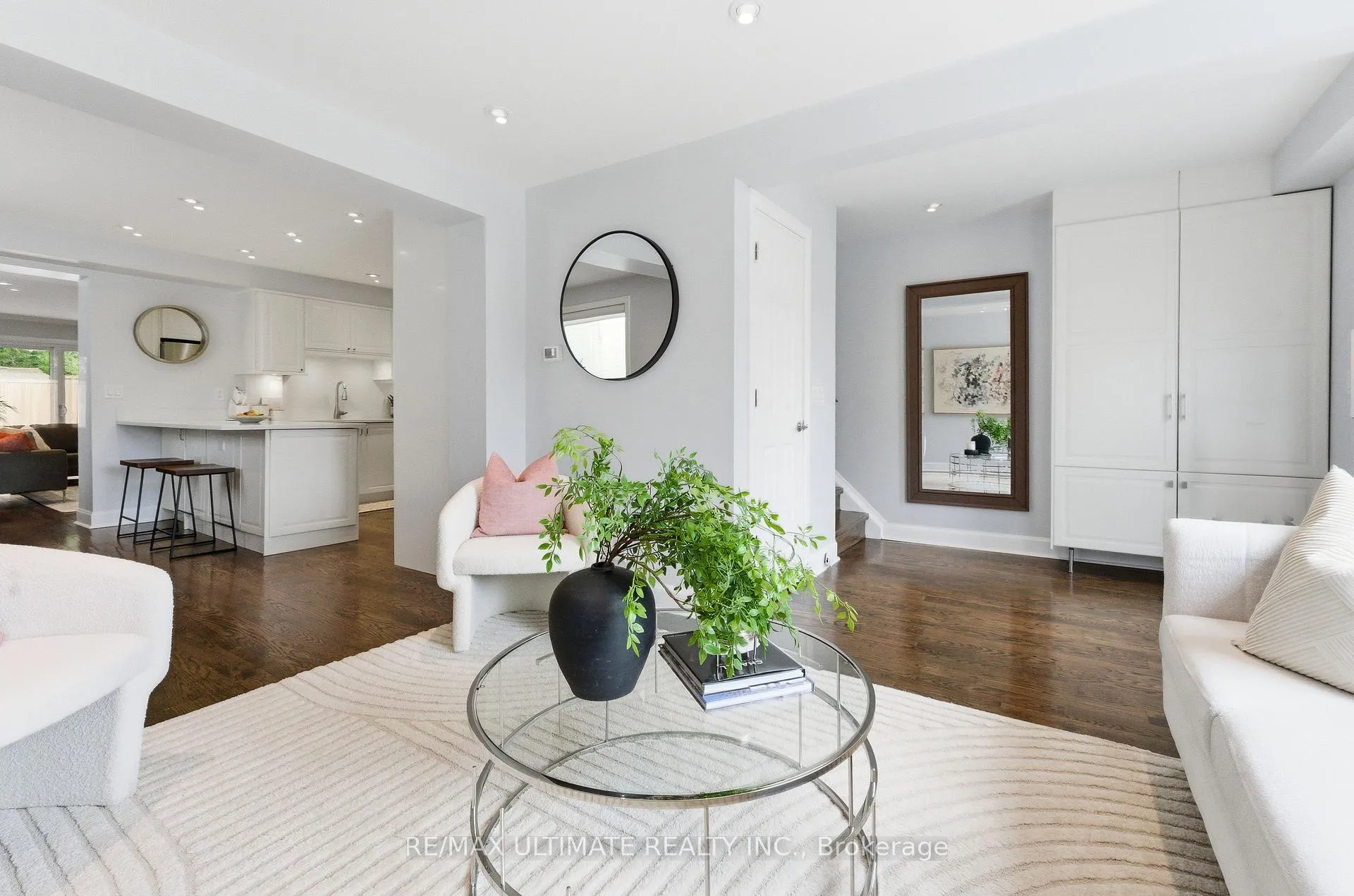 Photo 5 of 254 Airdrie Road, Toronto, Leaside — HOMEH