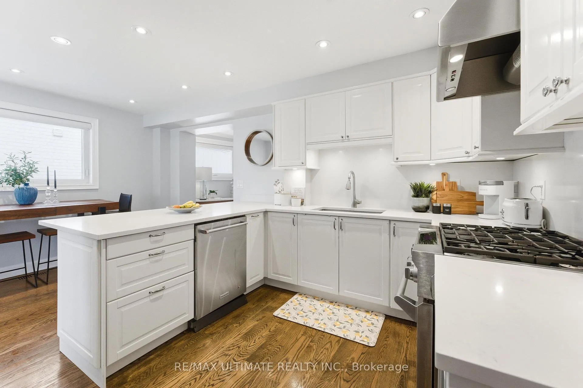 Photo 12 of 254 Airdrie Road, Toronto, Leaside — HOMEH
