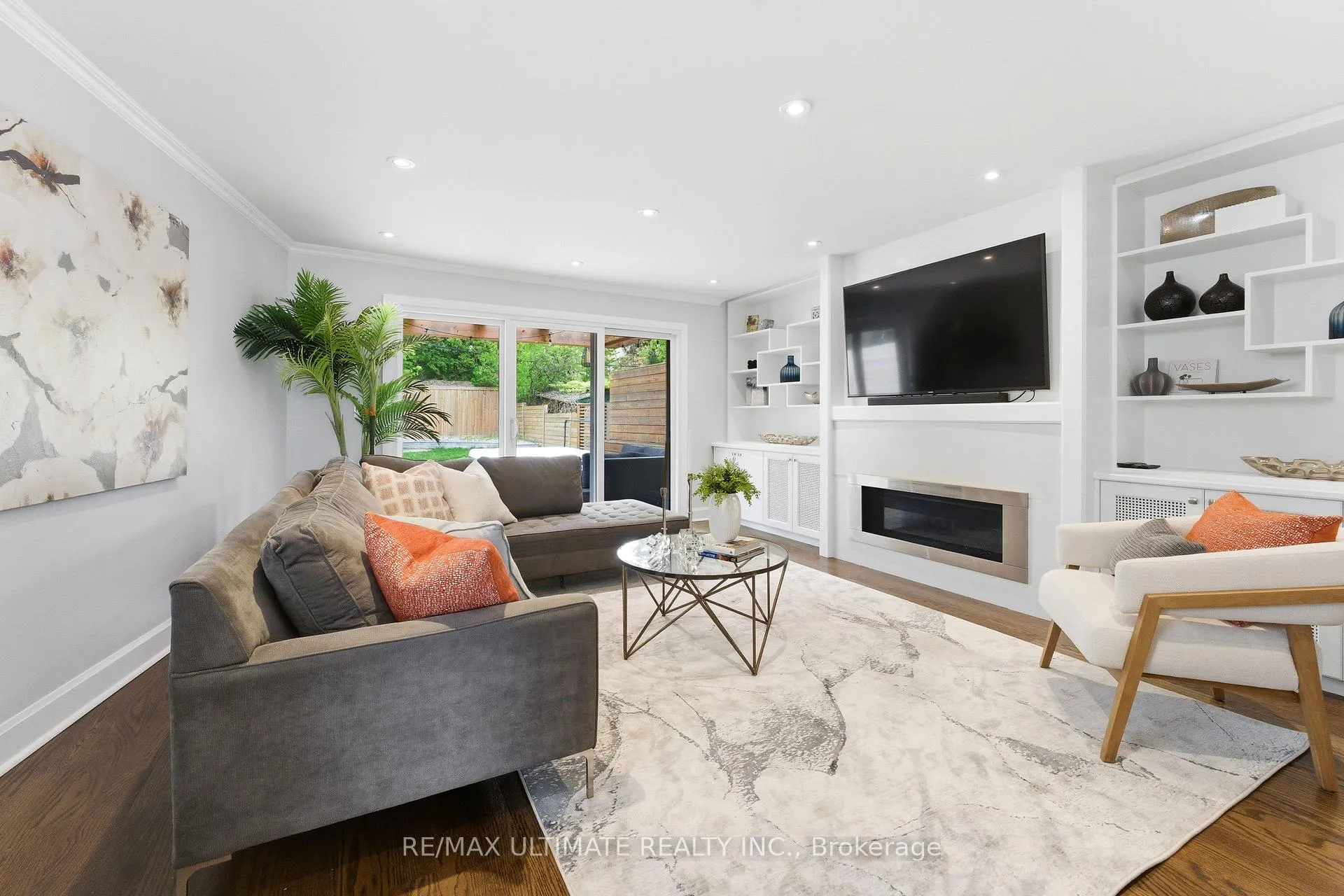 Photo 15 of 254 Airdrie Road, Toronto, Leaside — HOMEH