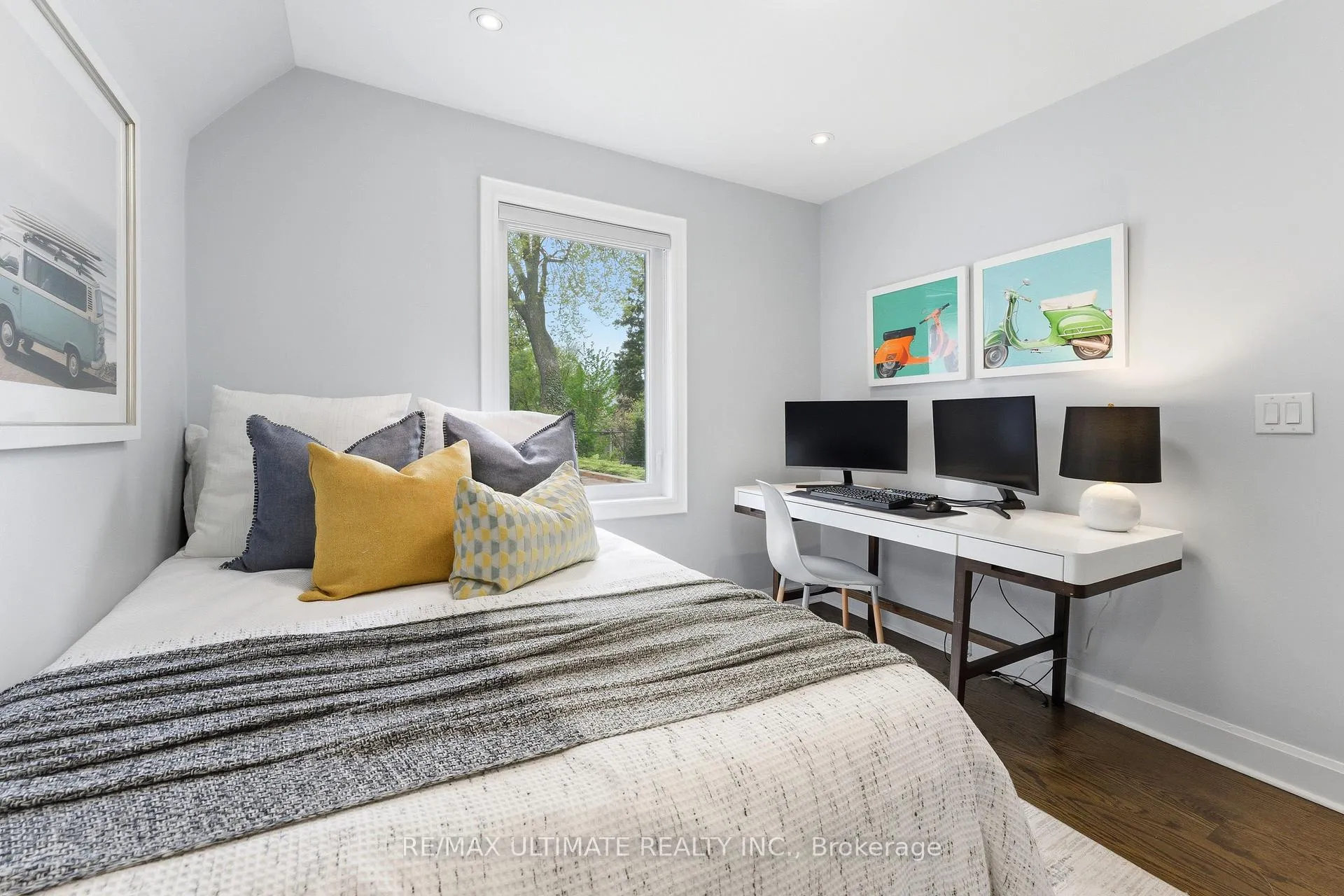 Photo 20 of 254 Airdrie Road, Toronto, Leaside — HOMEH
