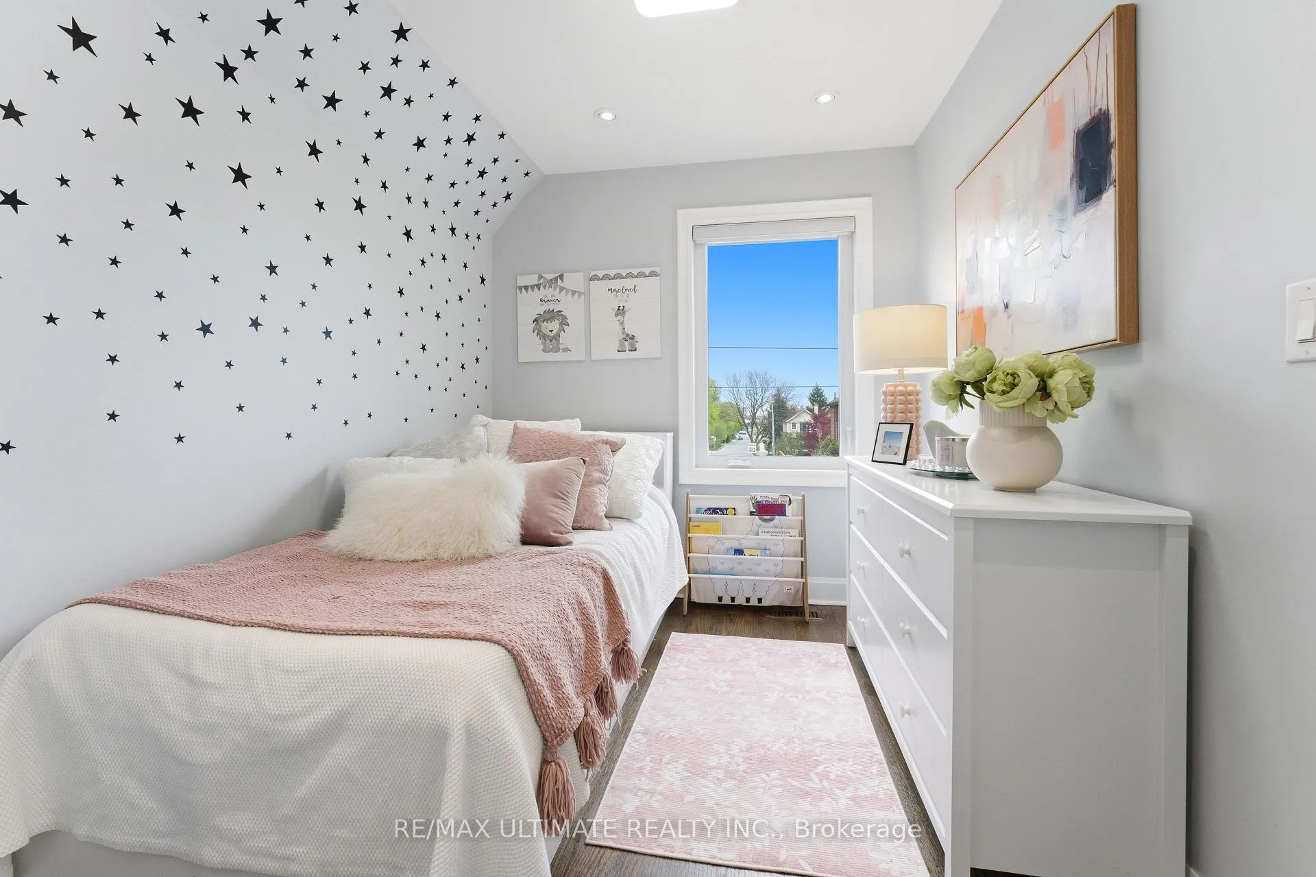 Photo 23 of 254 Airdrie Road, Toronto, Leaside — HOMEH