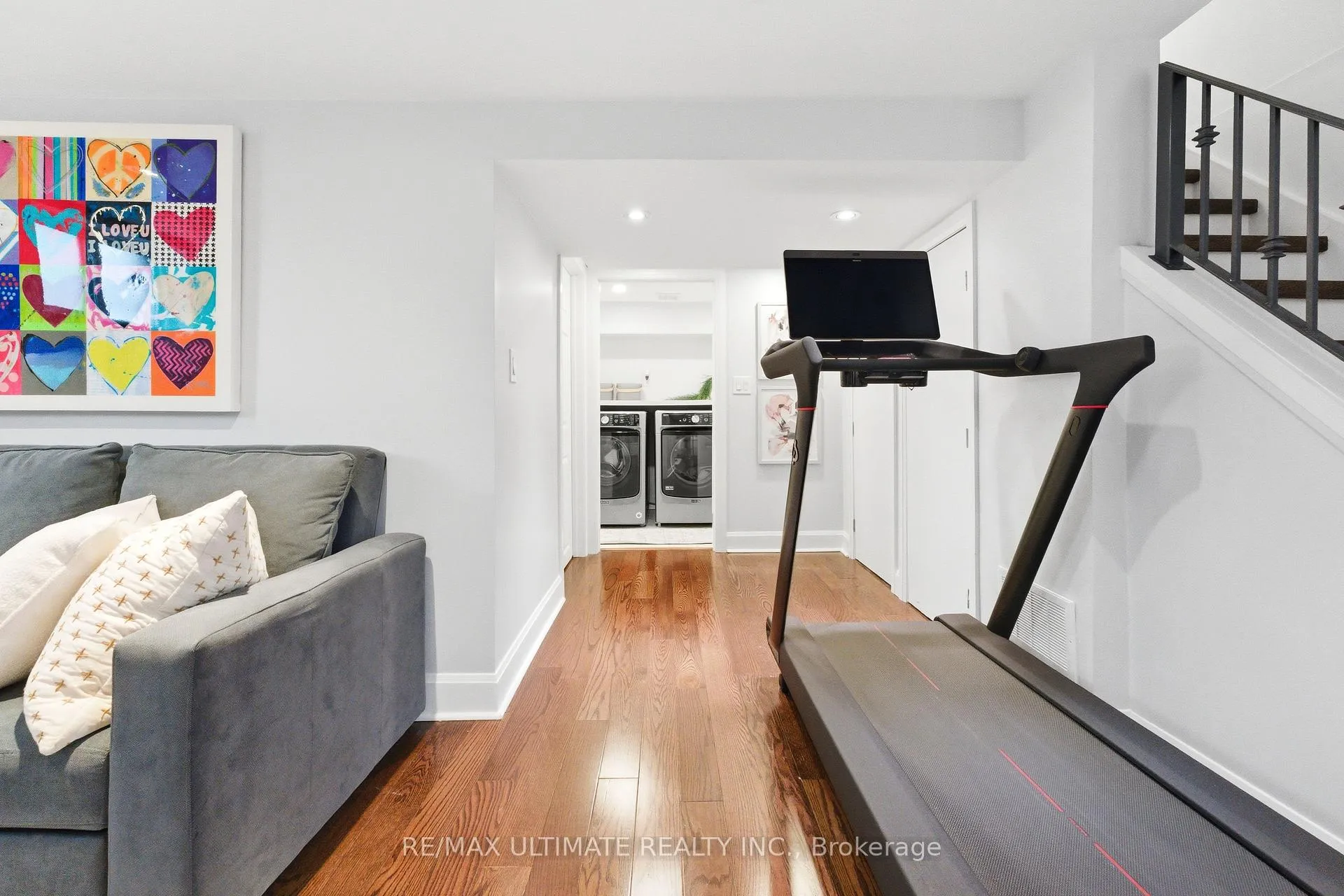 Photo 32 of 254 Airdrie Road, Toronto, Leaside — HOMEH